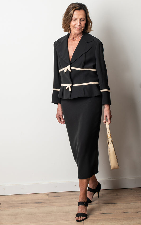 Traje de chaqueta y falda midi