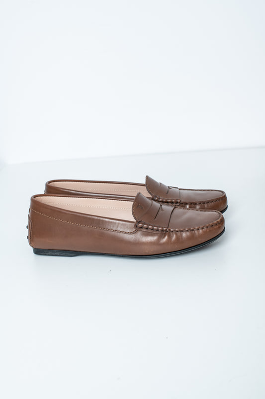 Mocasines marrones de piel