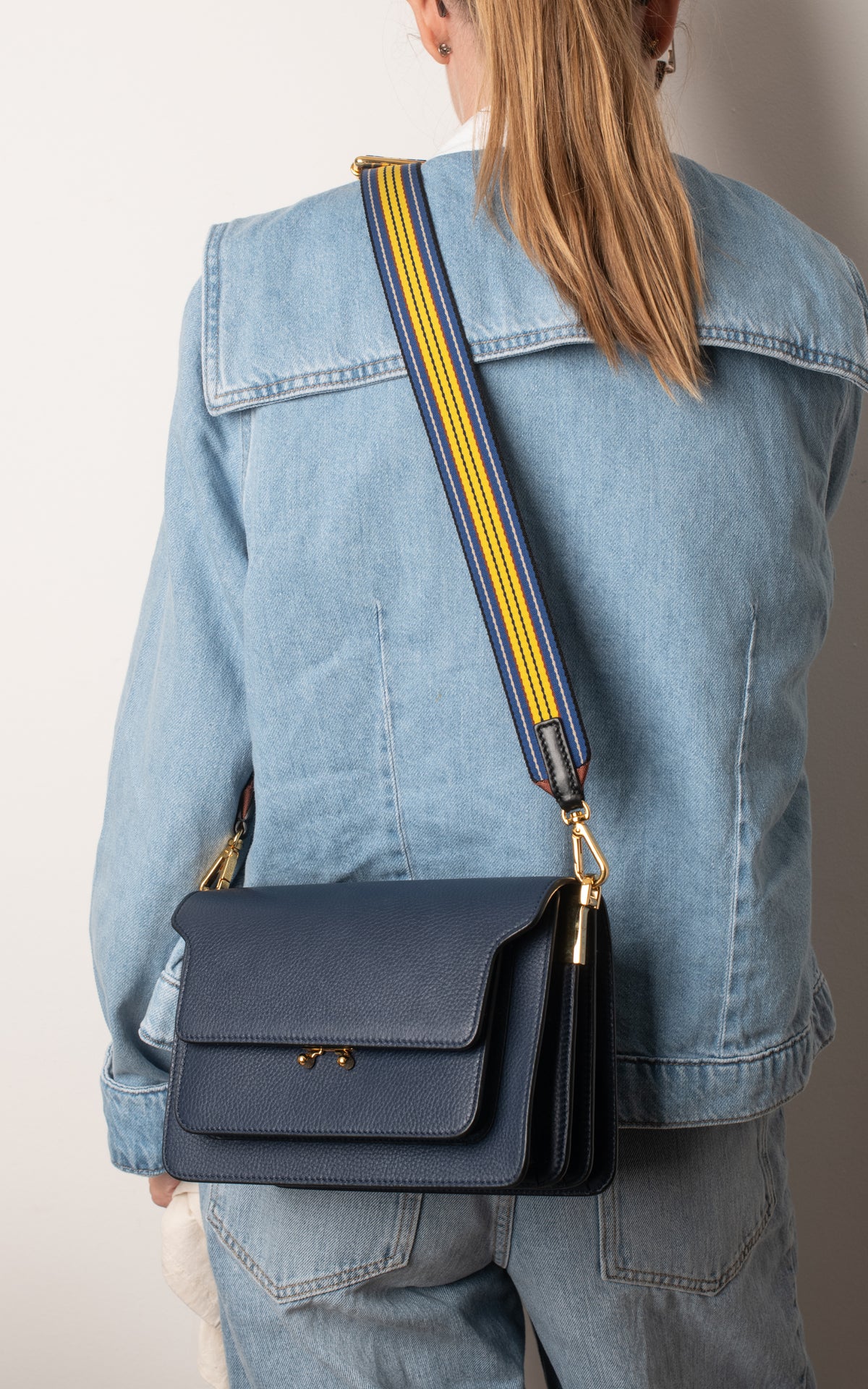 Bolso trunk azul oscuro