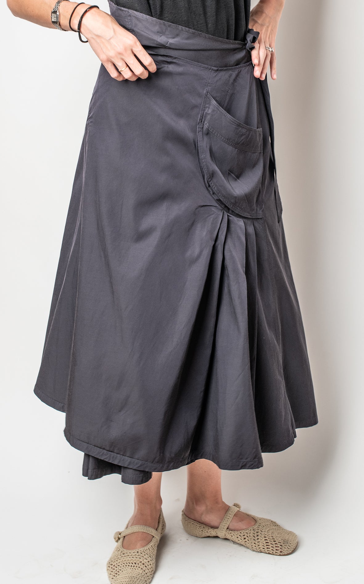 Falda negra/gris