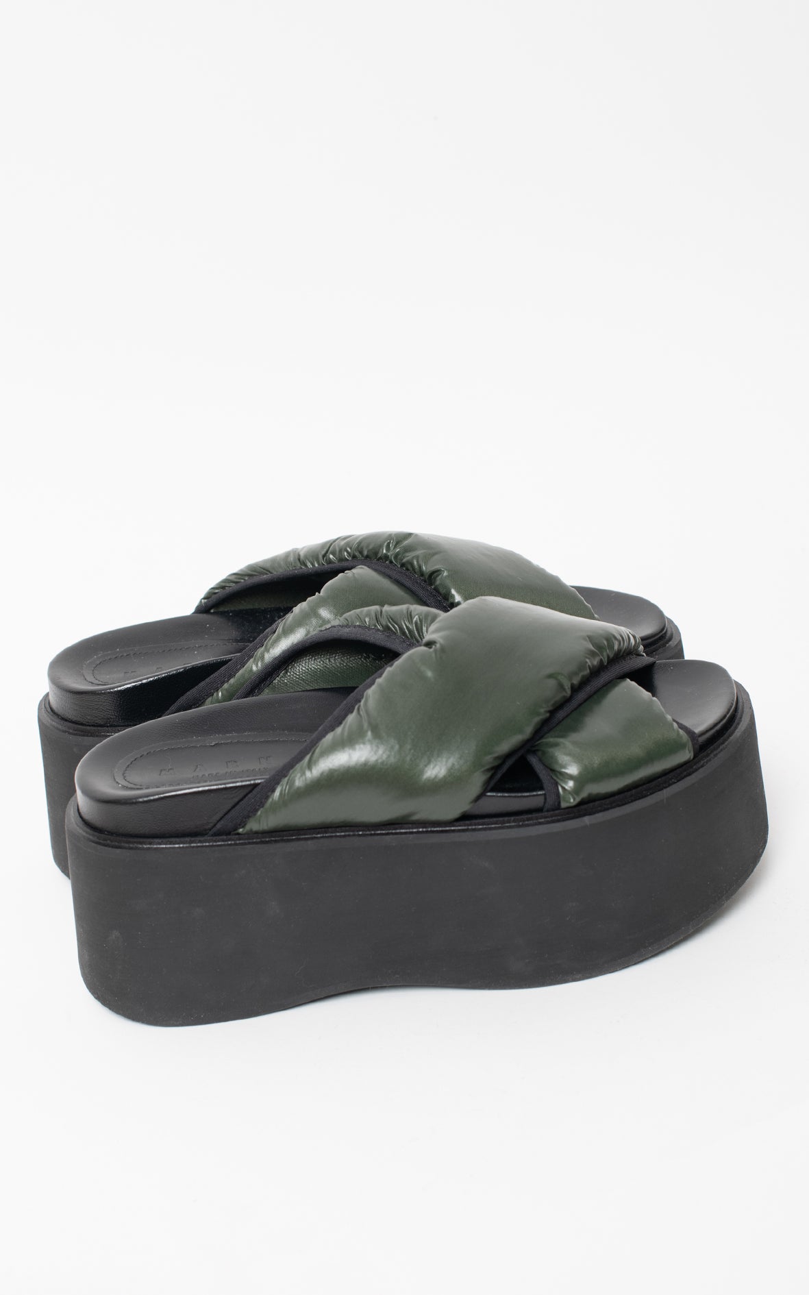 Plataformas verdes acolchadas