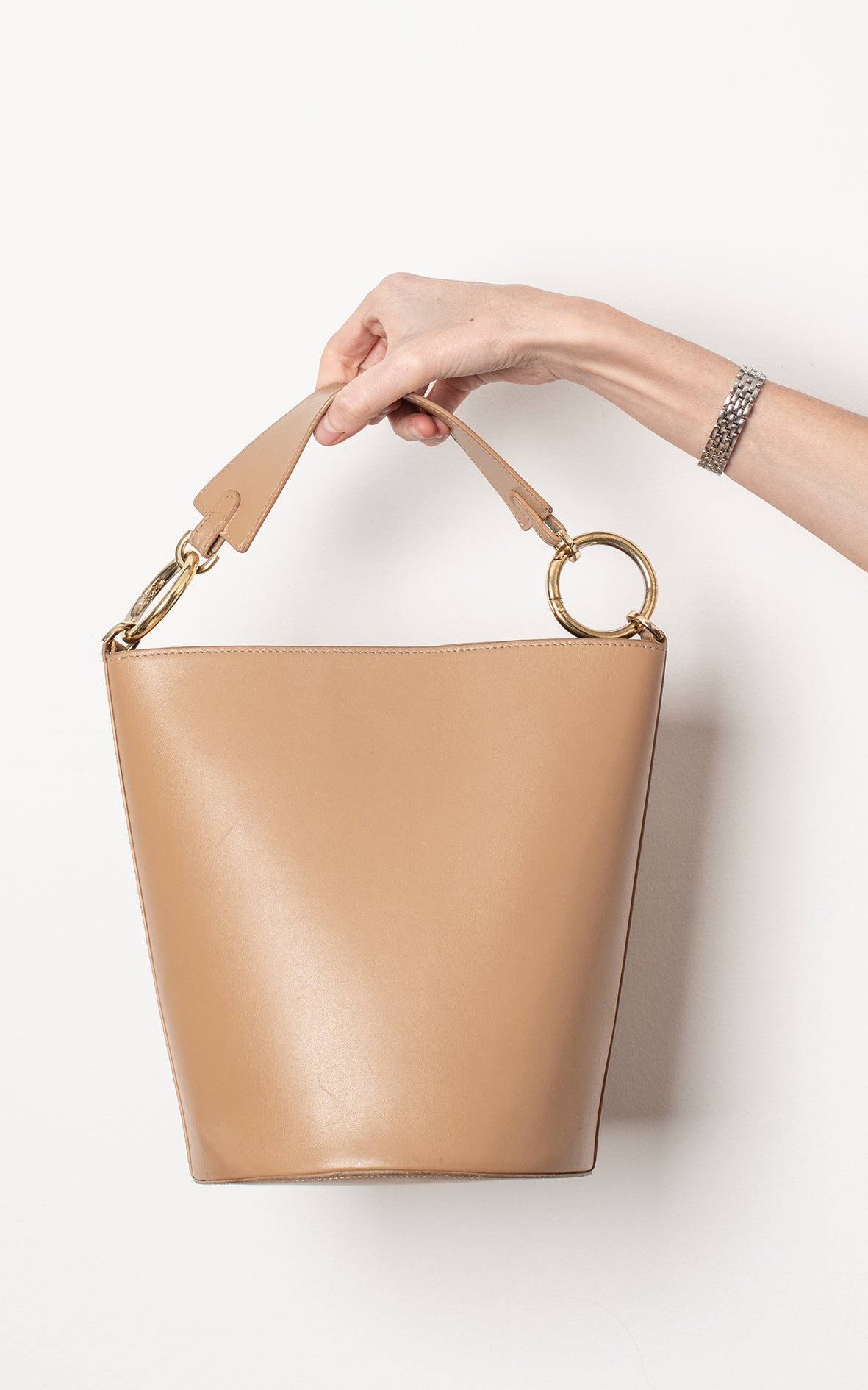 Bolso cubo beige