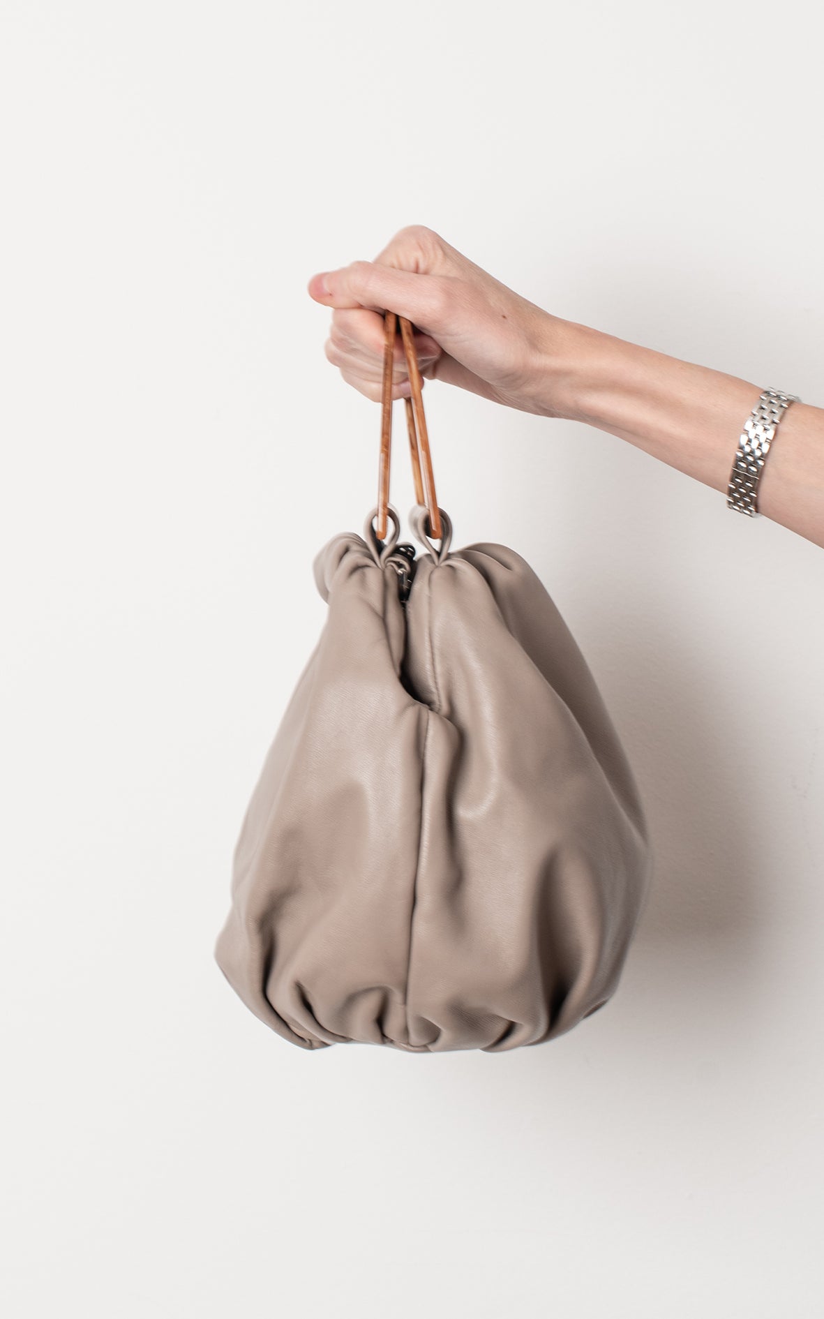 Bolsa Asa Caramelo Lino