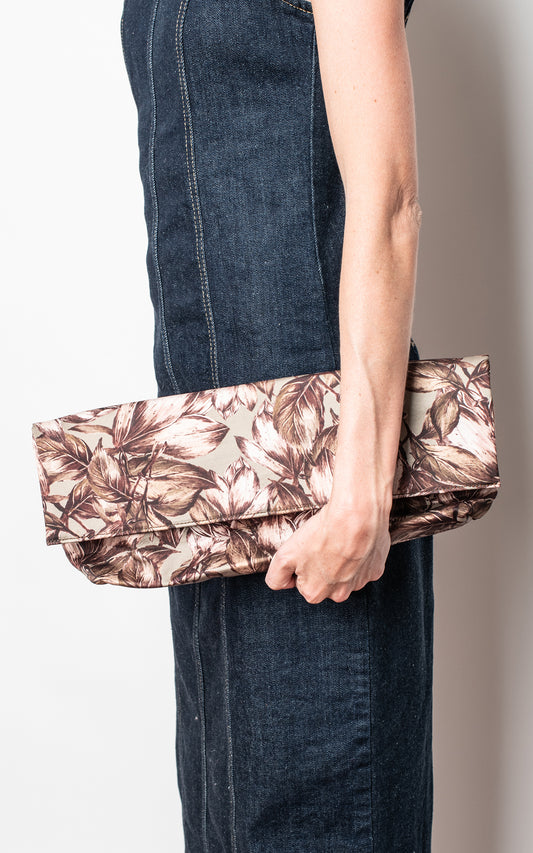Bolso flores de seda