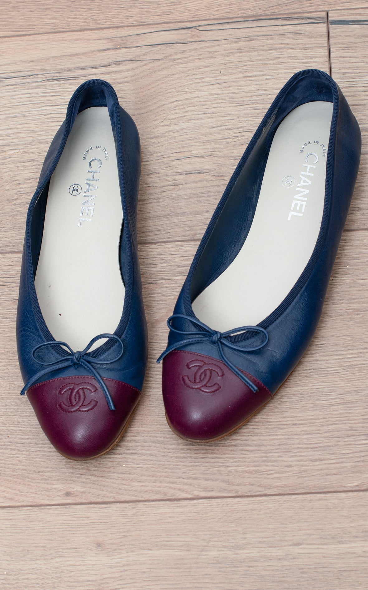 Bailarinas moradas y azul marino