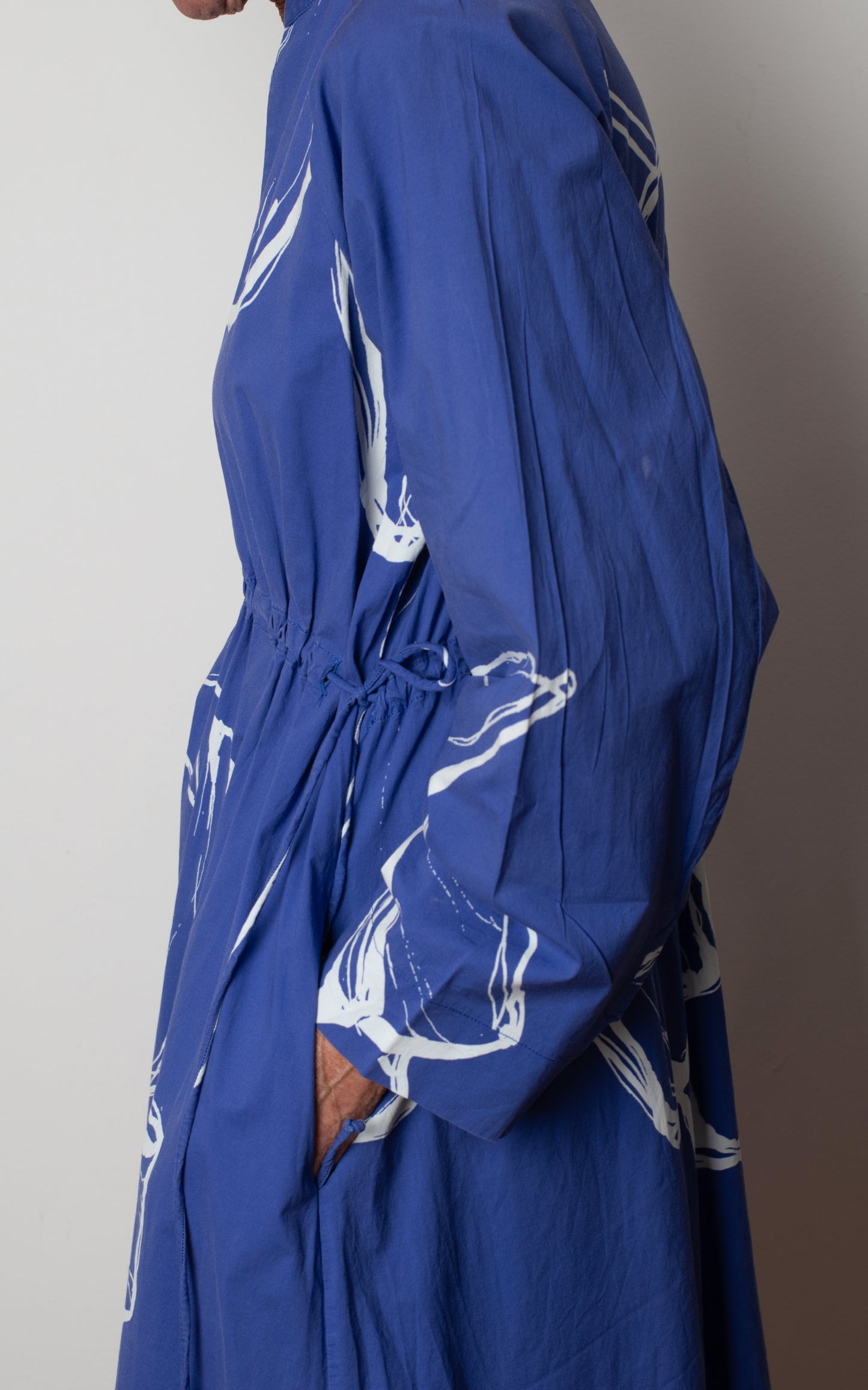 Vestido blanco y azul