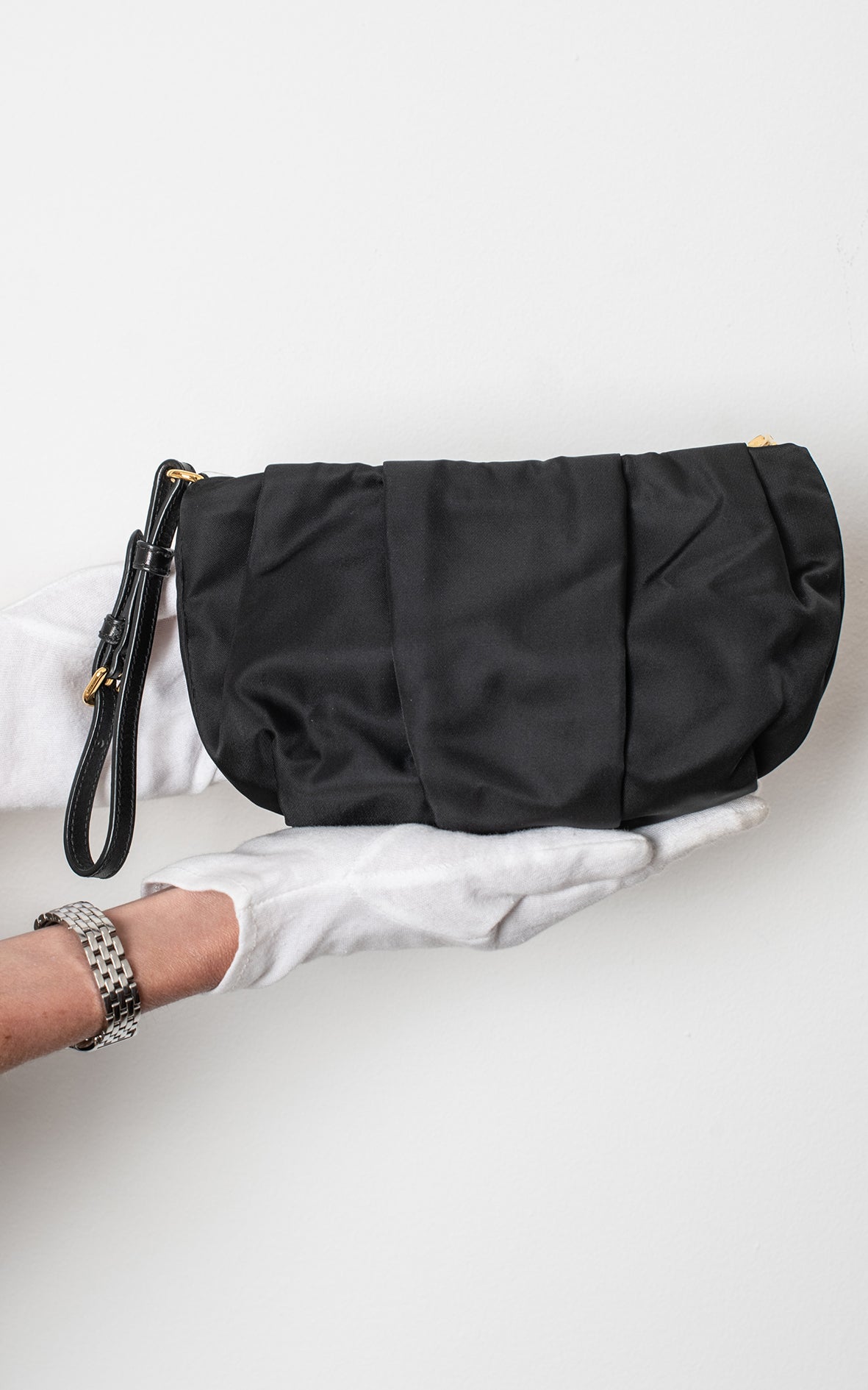 Pochette negra