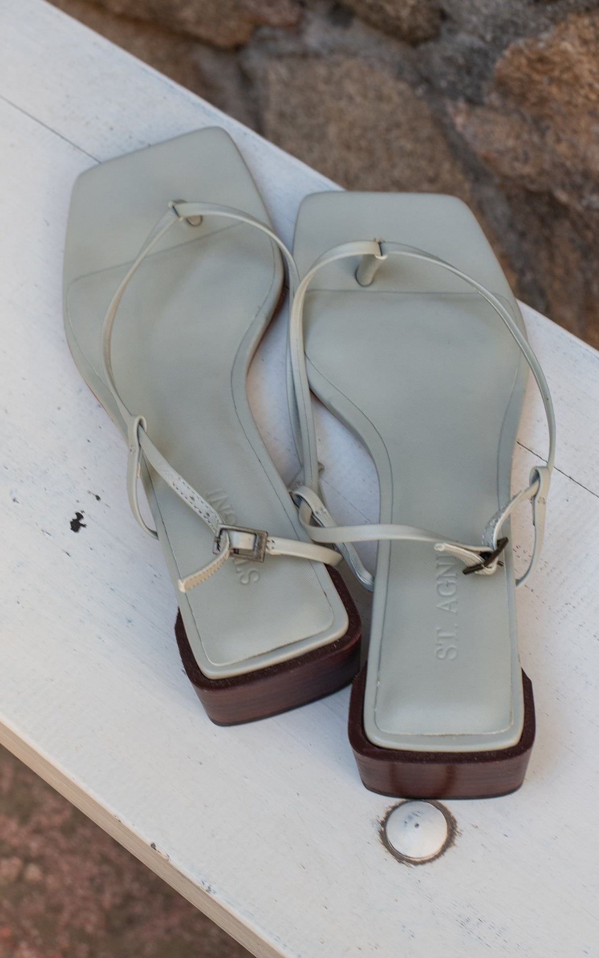 Sandalias tiras