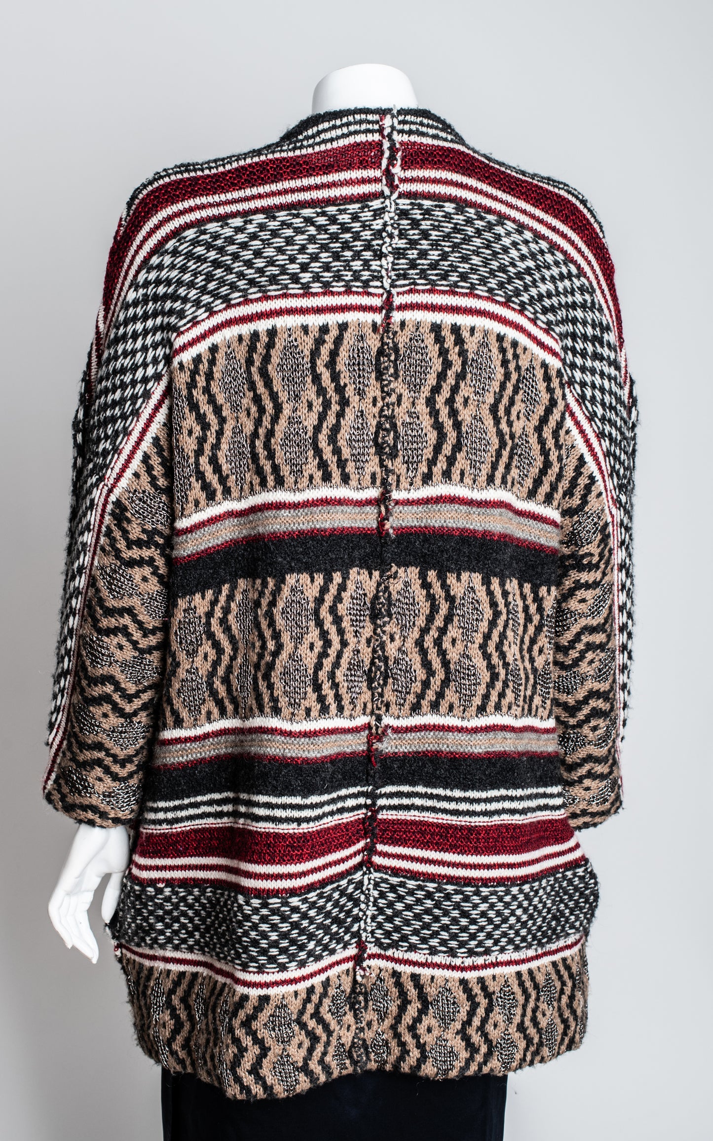 Chaqueta de punto de maje gris blanca y roja