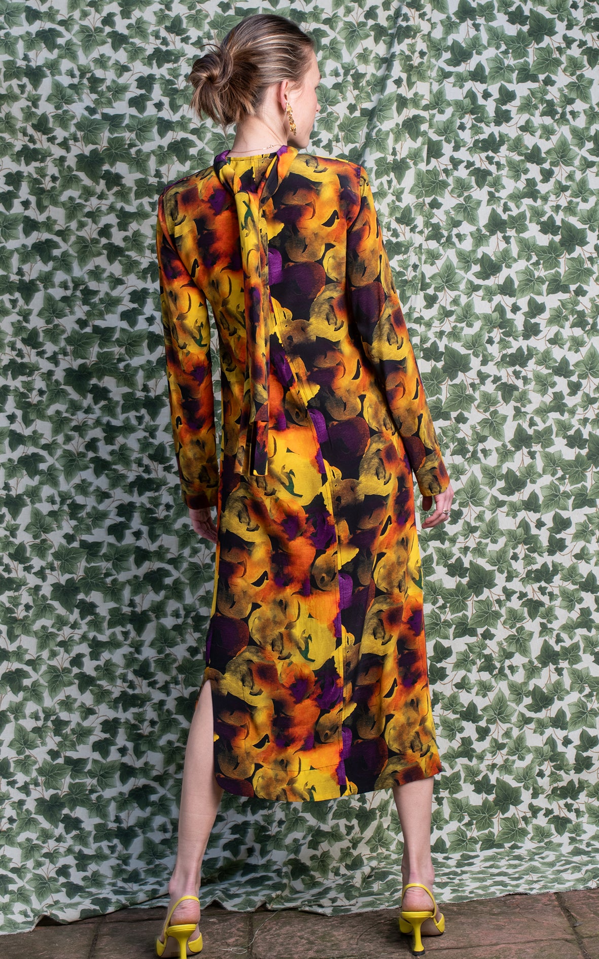 Vestido flores amarillas y moradas