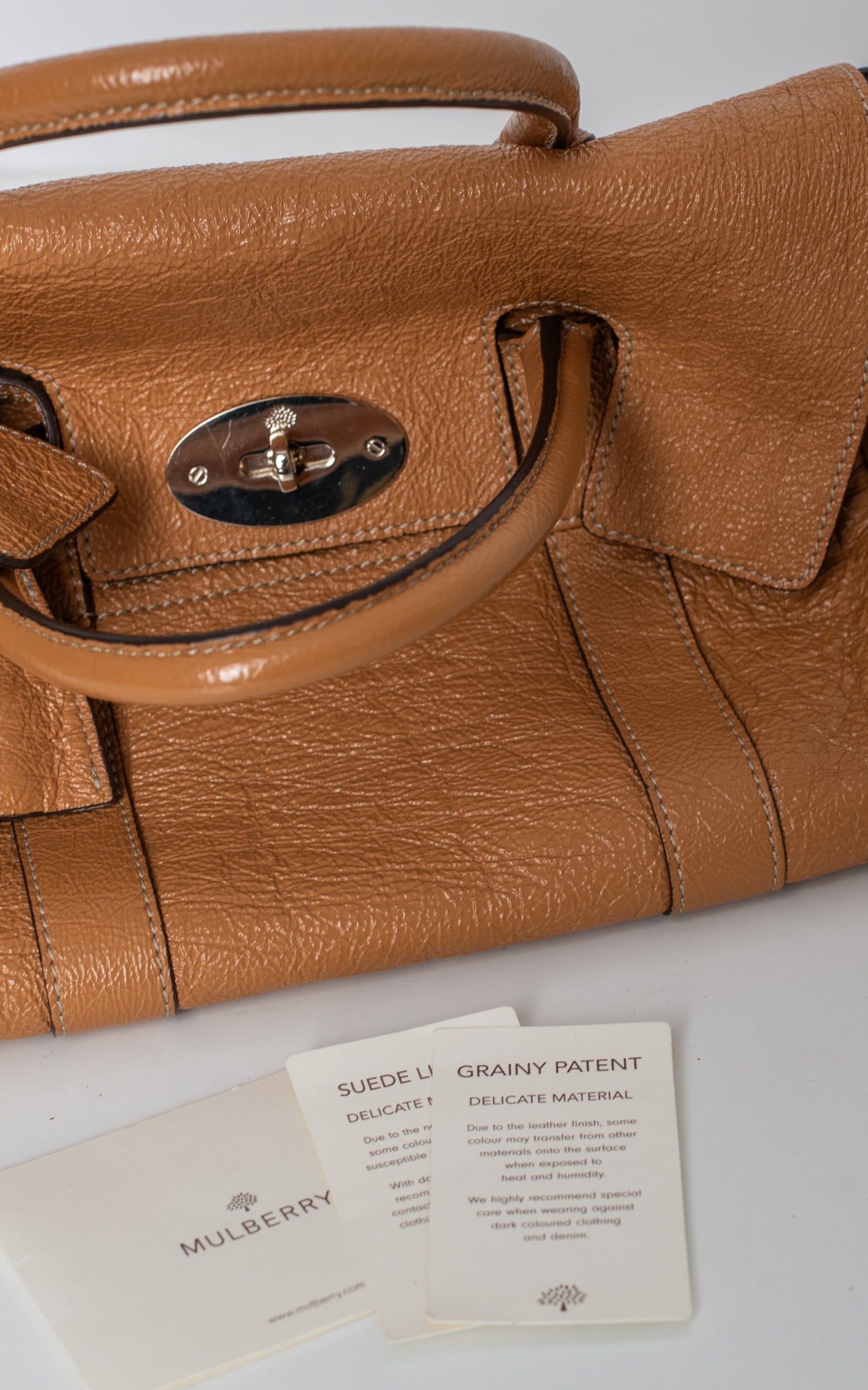 Bolso camel con dorado