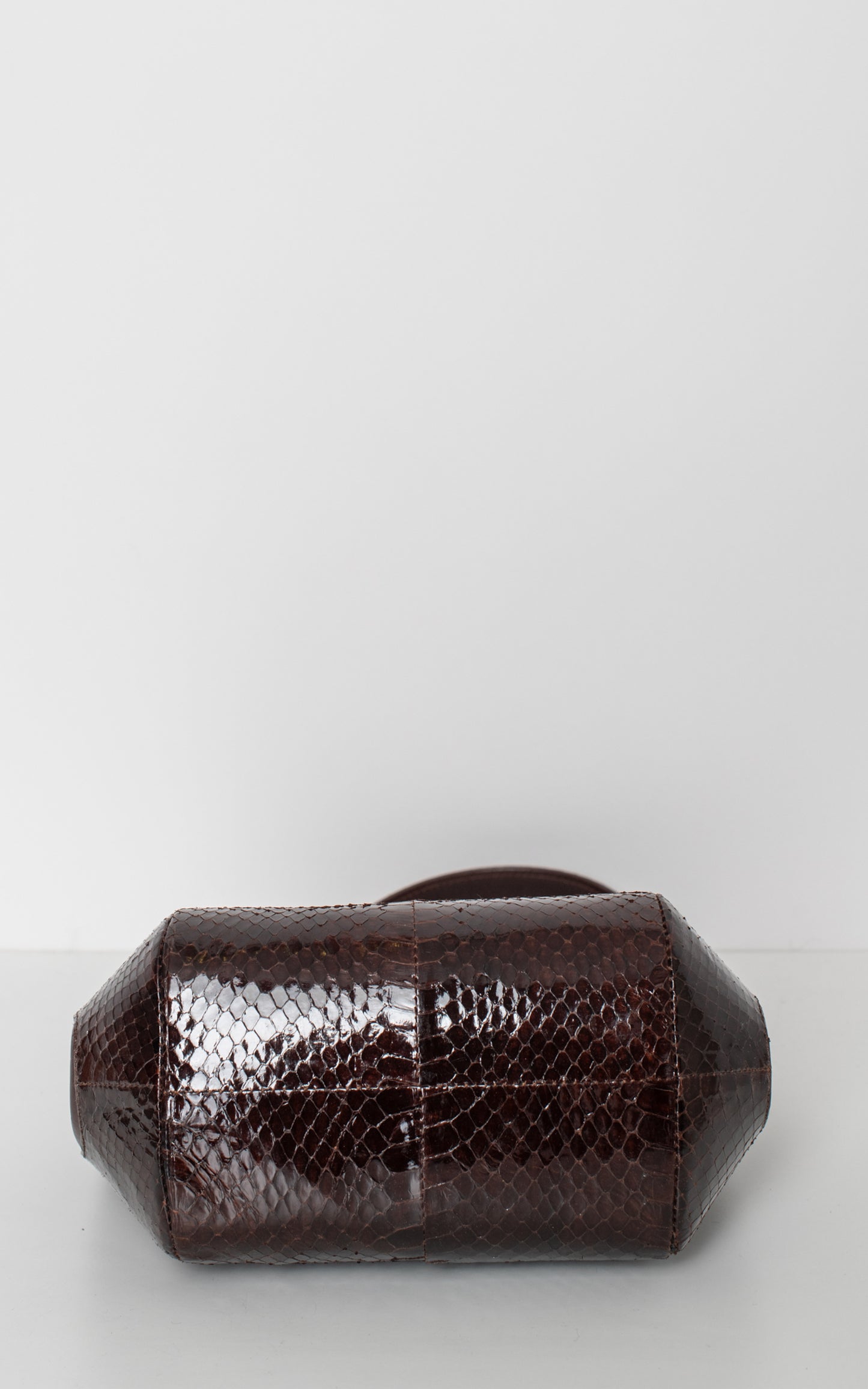 Bolso de cocodrilo marron