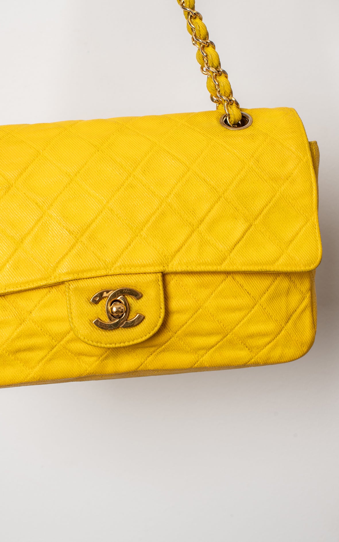 Chanel timeless flap amarillo