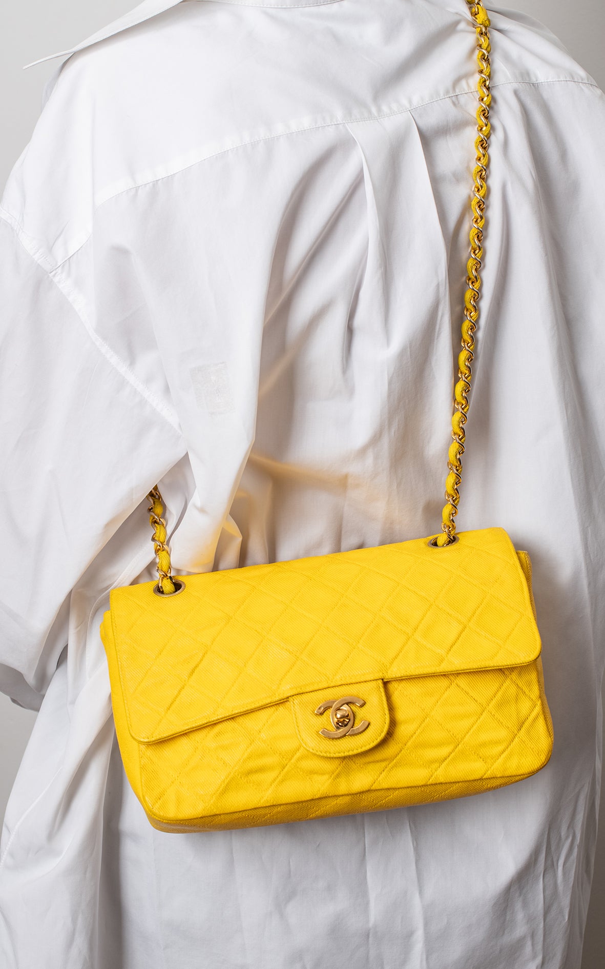 Chanel timeless flap amarillo