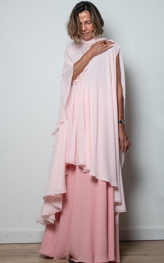 Manferlán con pantalón rosa