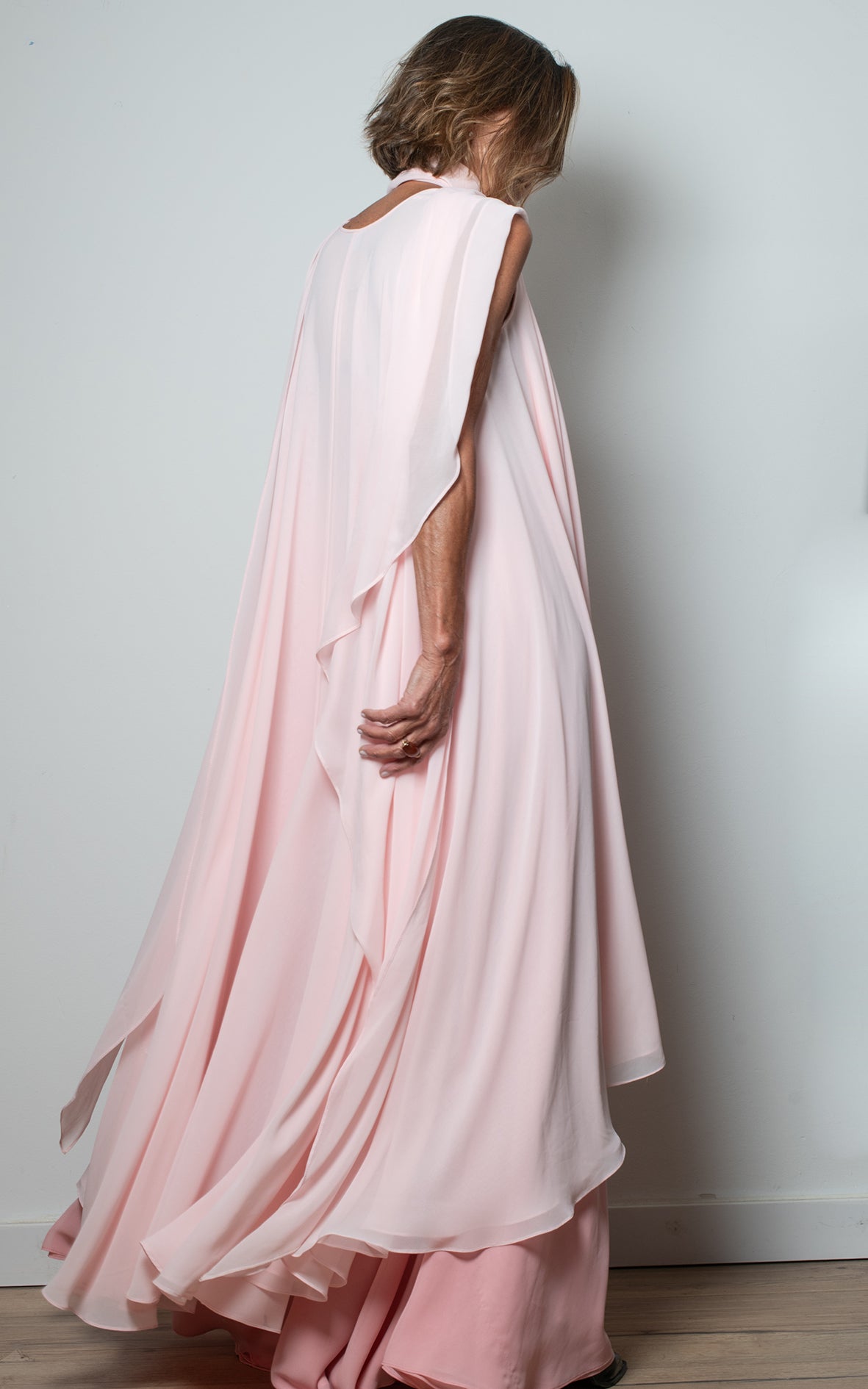 Manferlán con pantalón rosa
