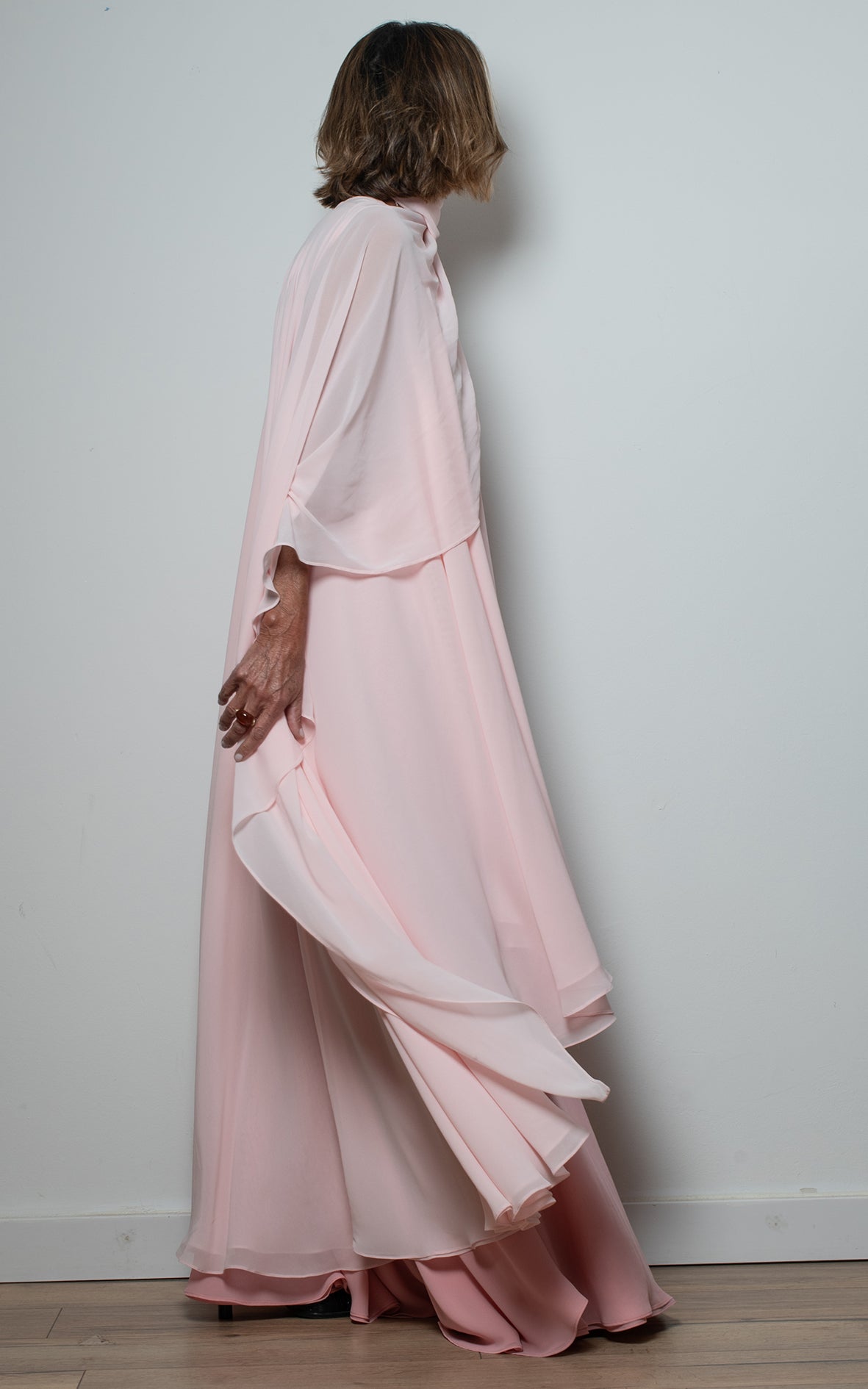 Manferlán con pantalón rosa