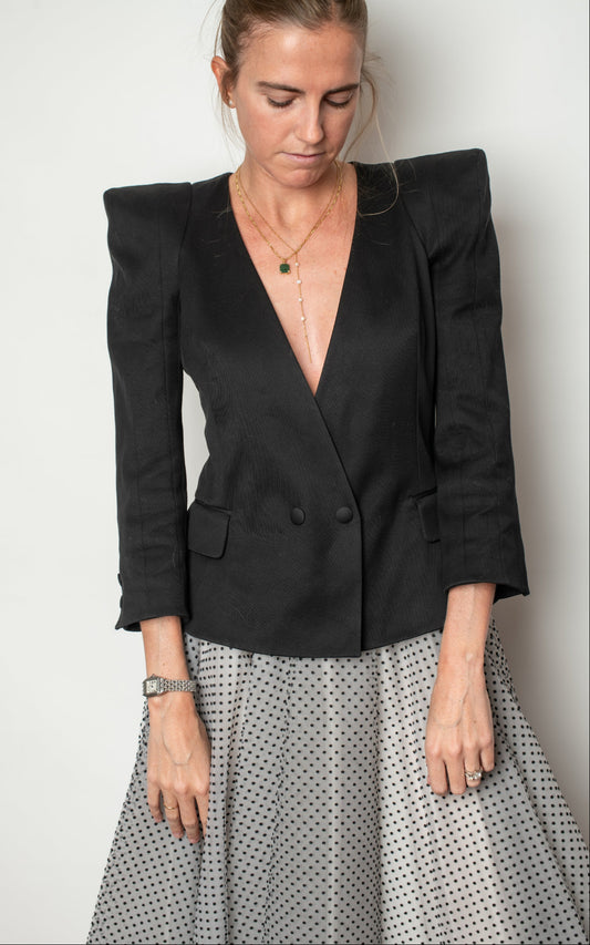 Blazer negra hombreras