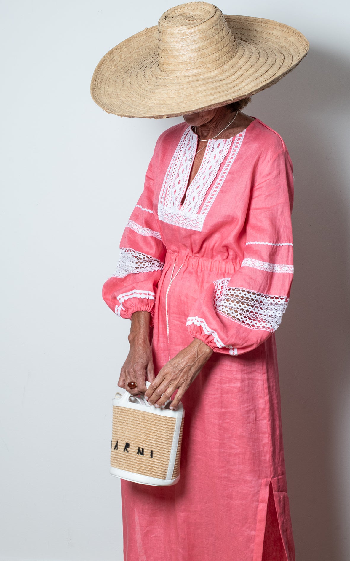Vestido rosa de hilo