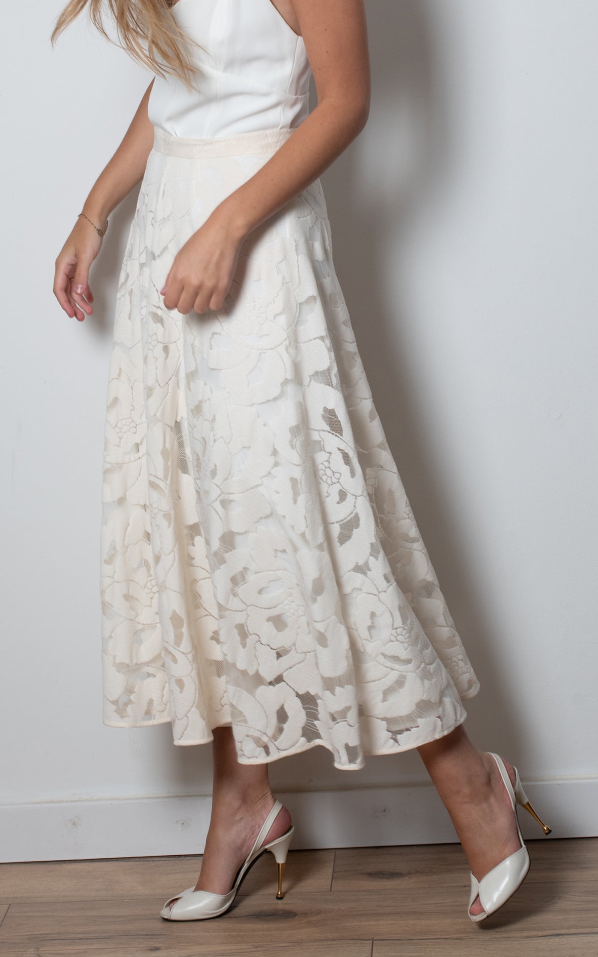Falda blanca encaje