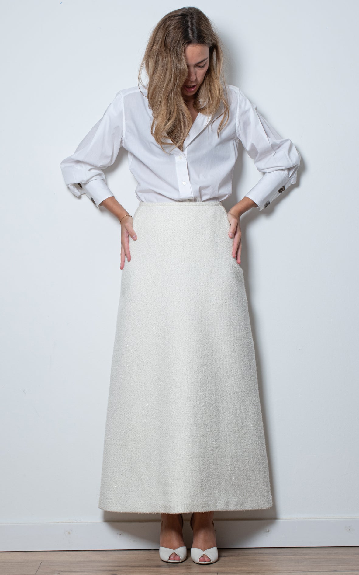 Falda de tweed blanca