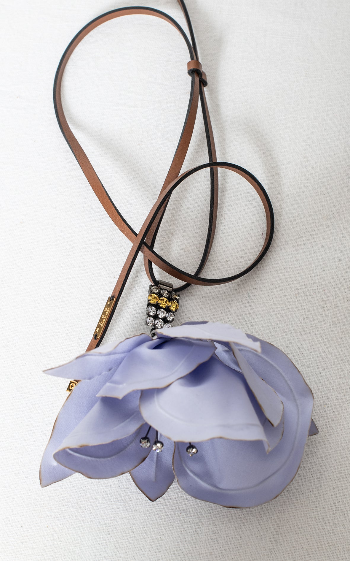 Collar flor malva