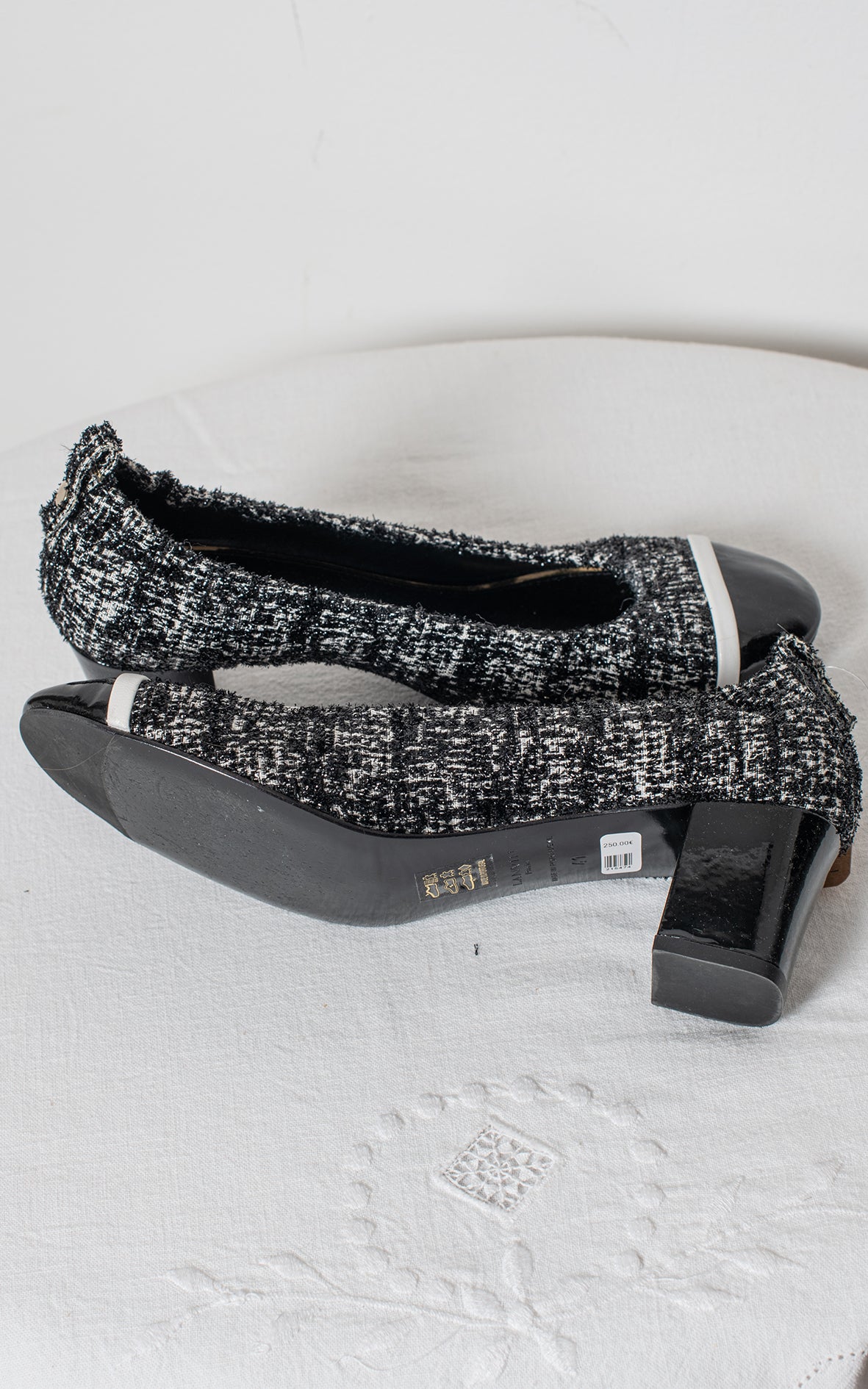Tacones de tweed con tacón