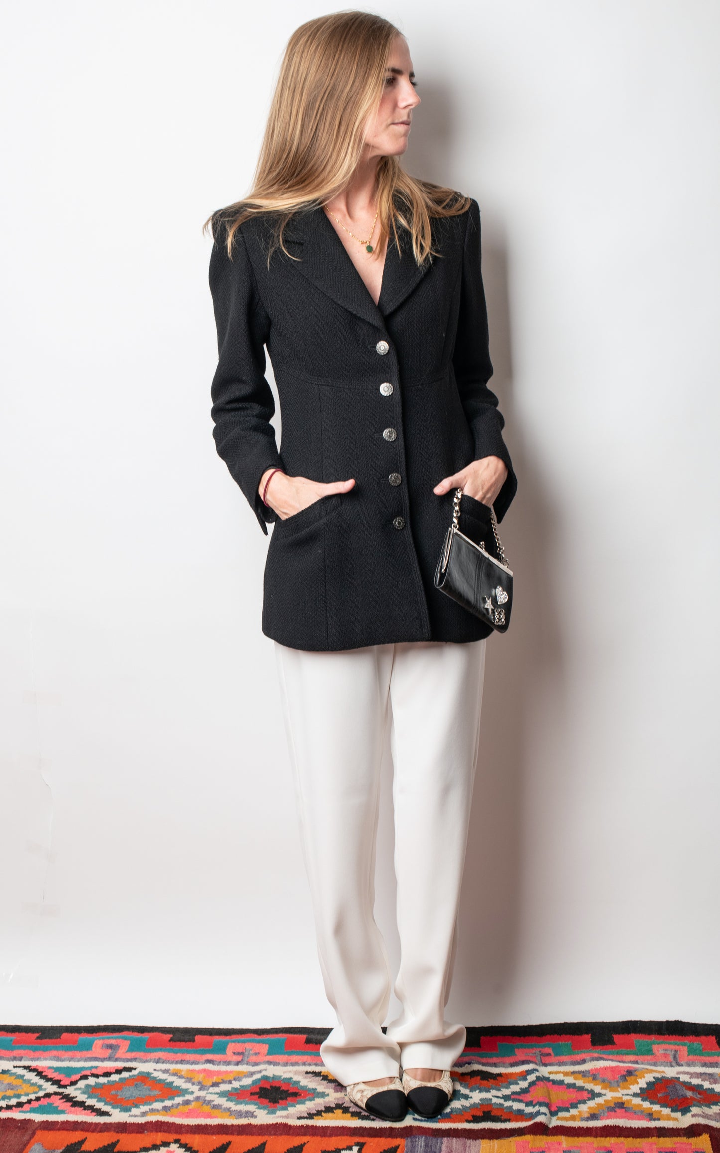 Blazer negra de lana
