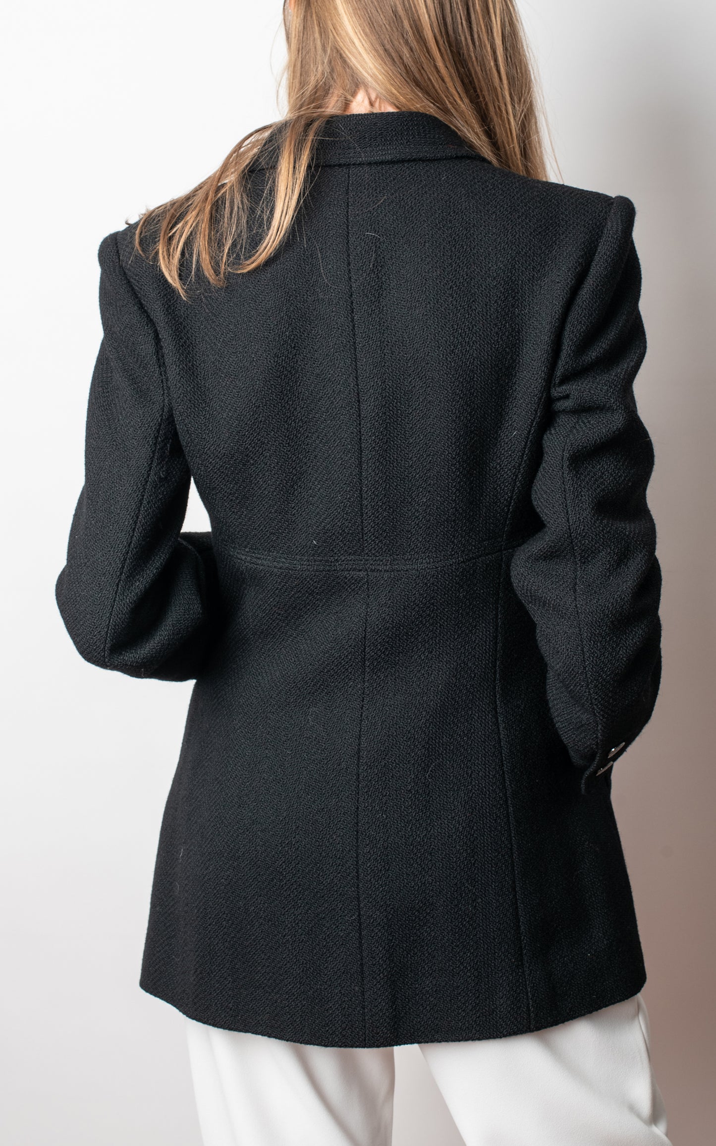 Blazer negra de lana