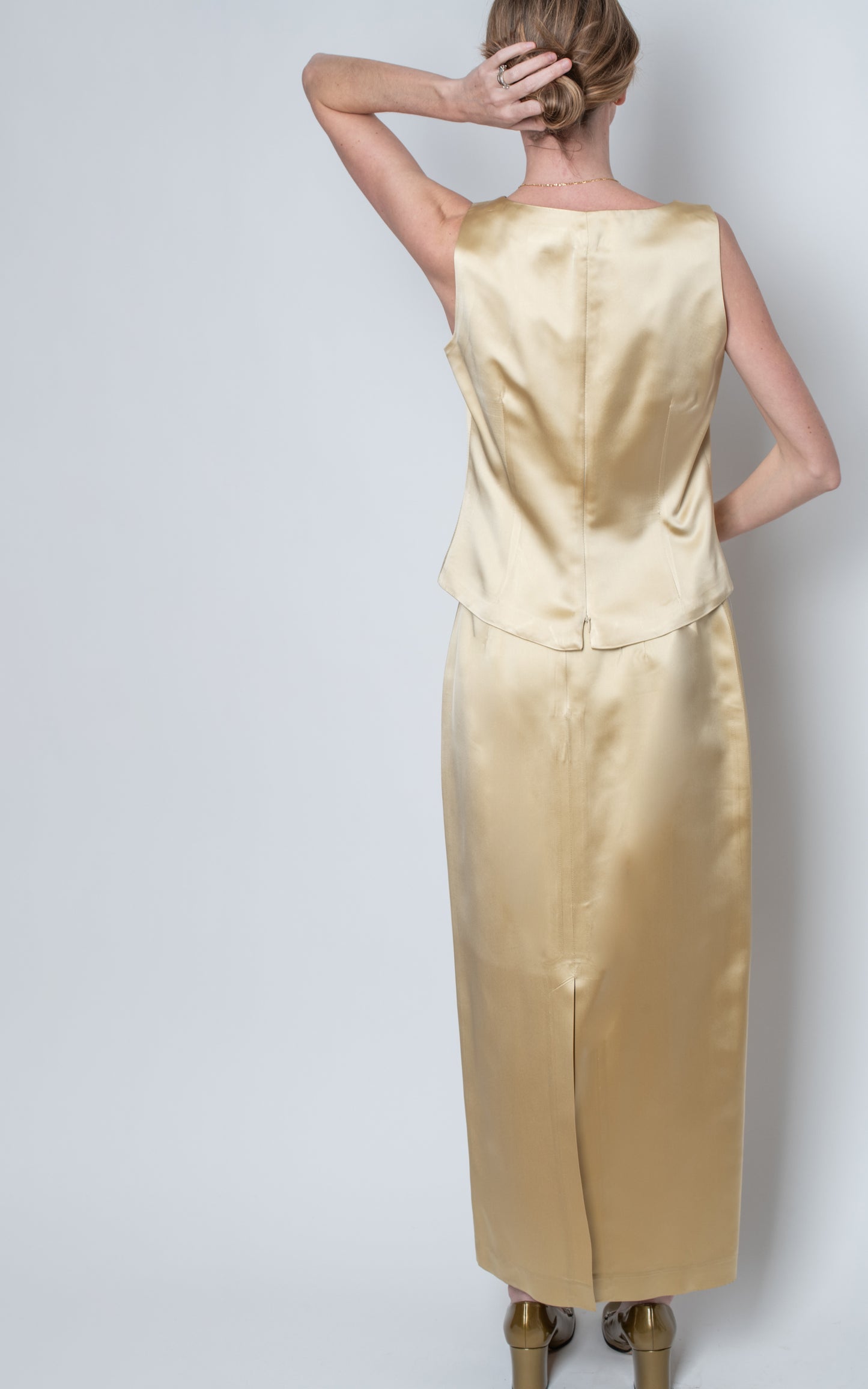 Total look color champán