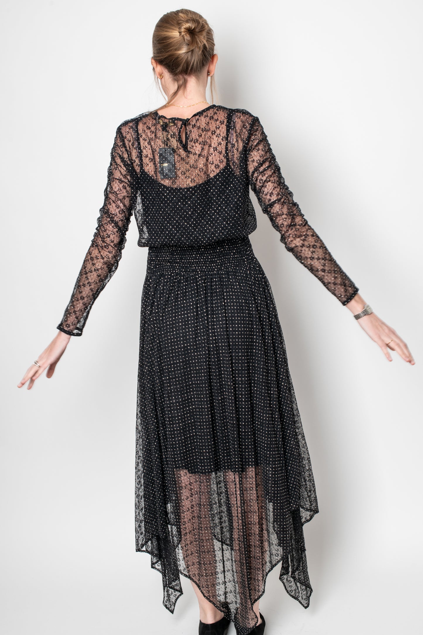 Vestido negro maje encaje