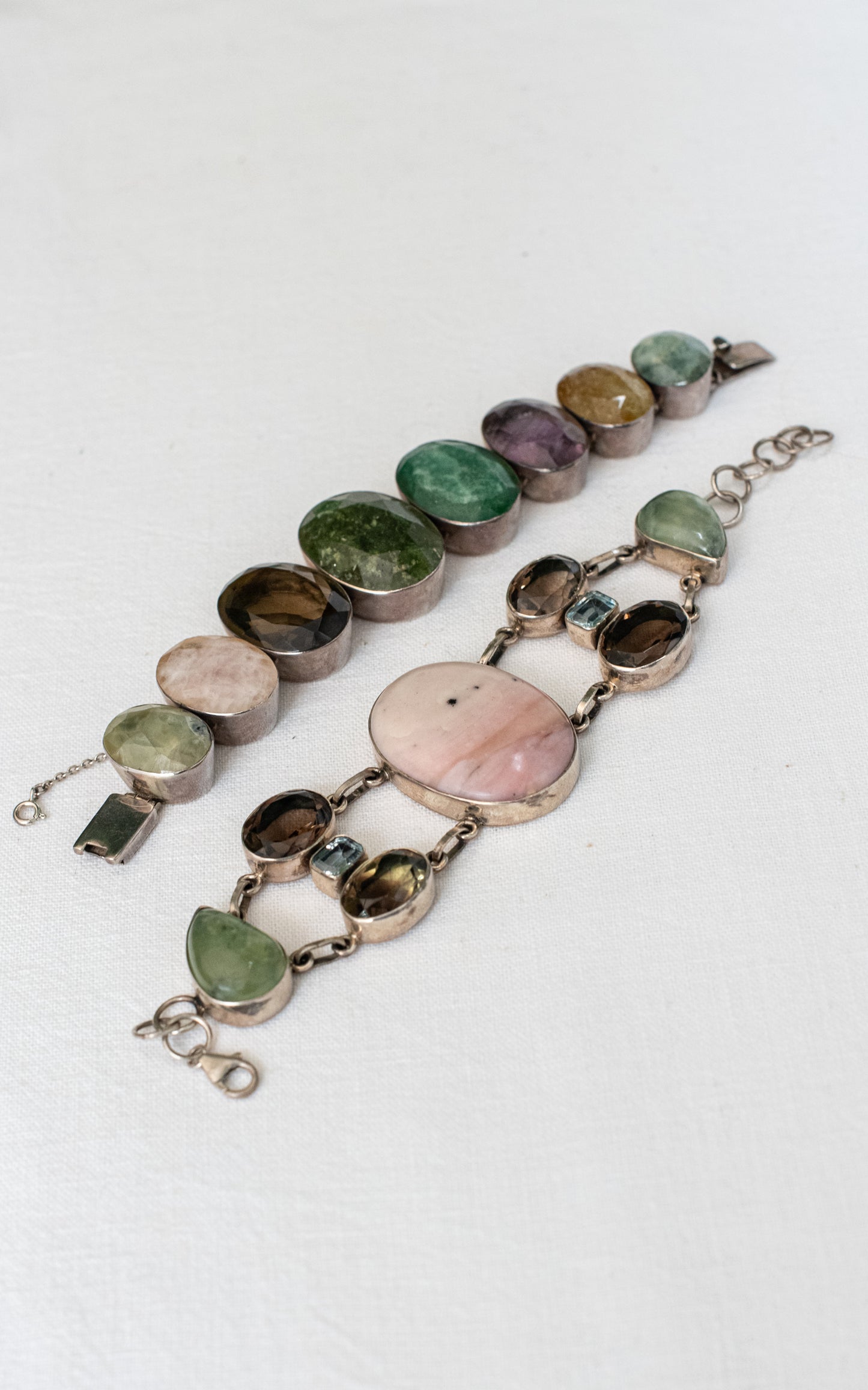 Pulsera pierda rosa central