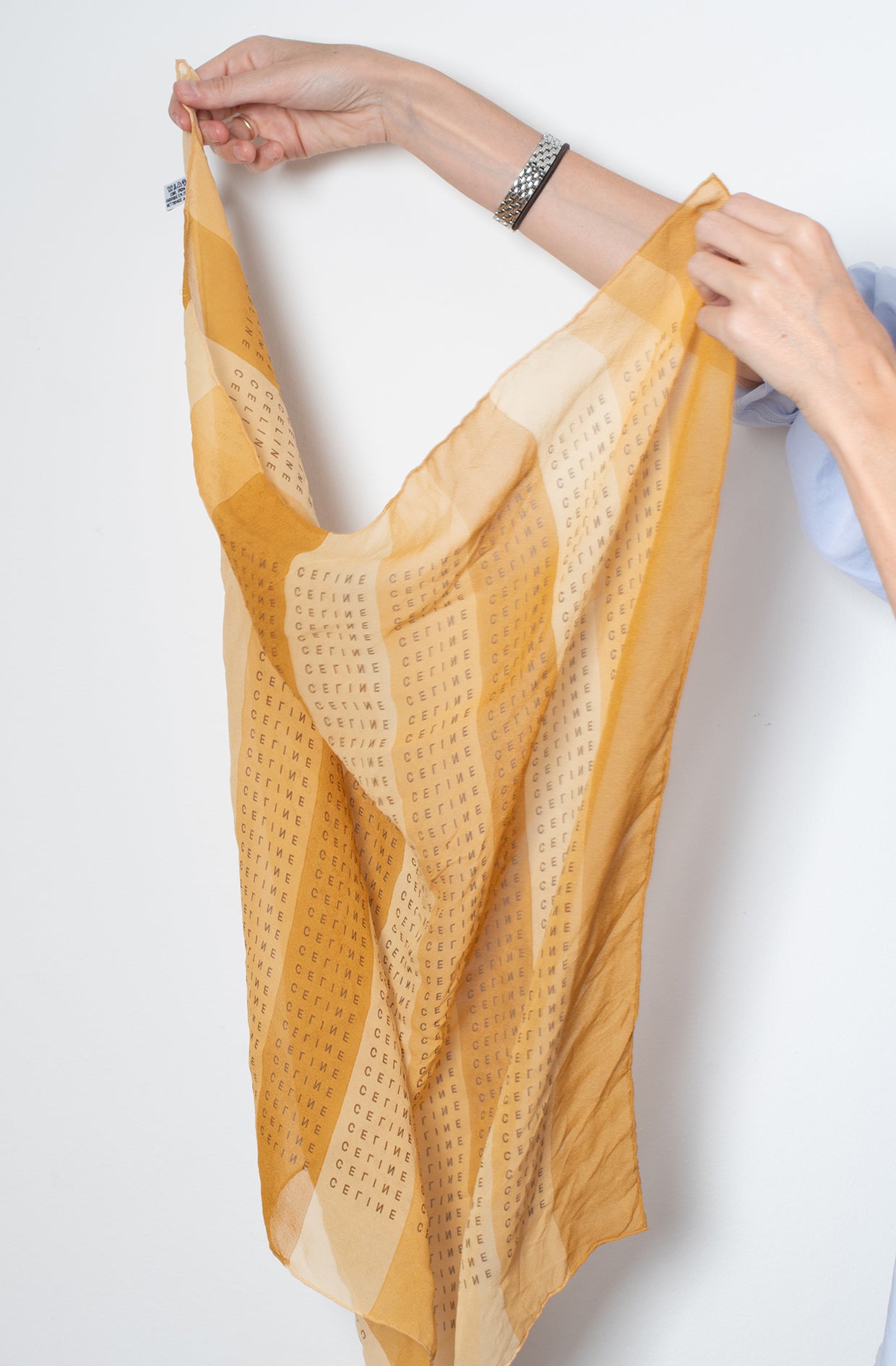 Pañuelo amarillo