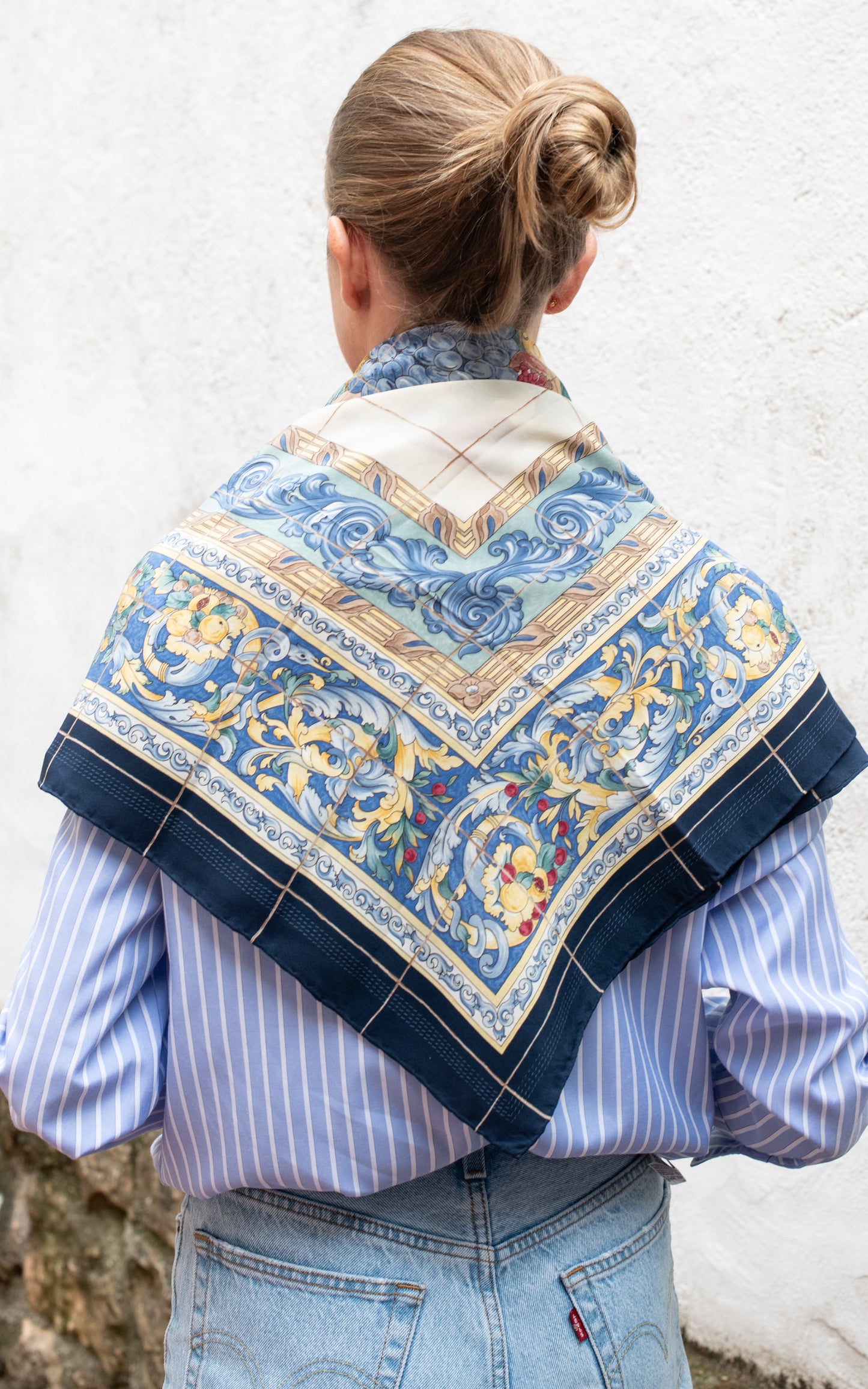 Pañuelo cerámica sevillana