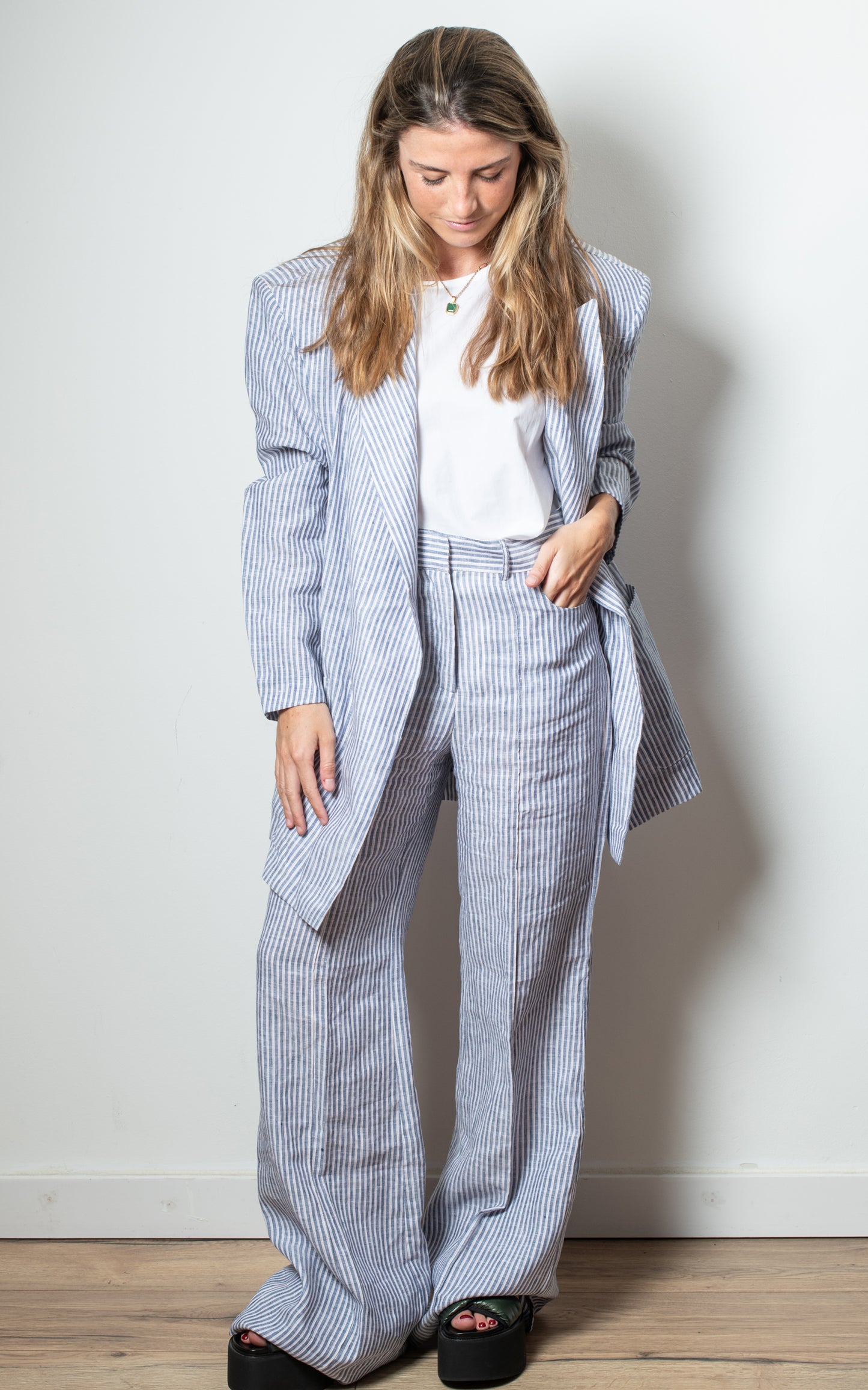 Traje de rayas