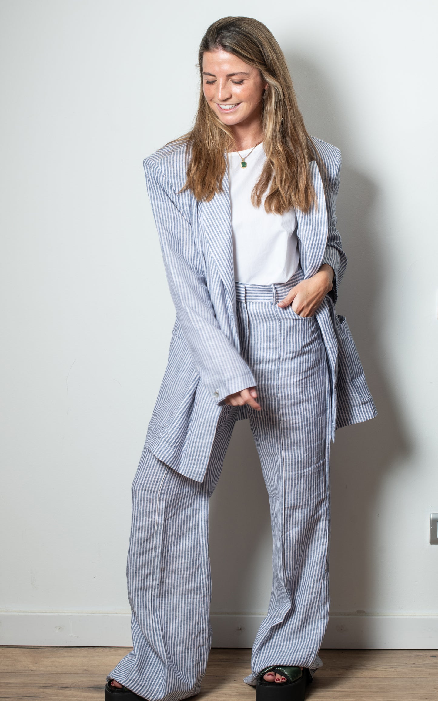 Traje de rayas