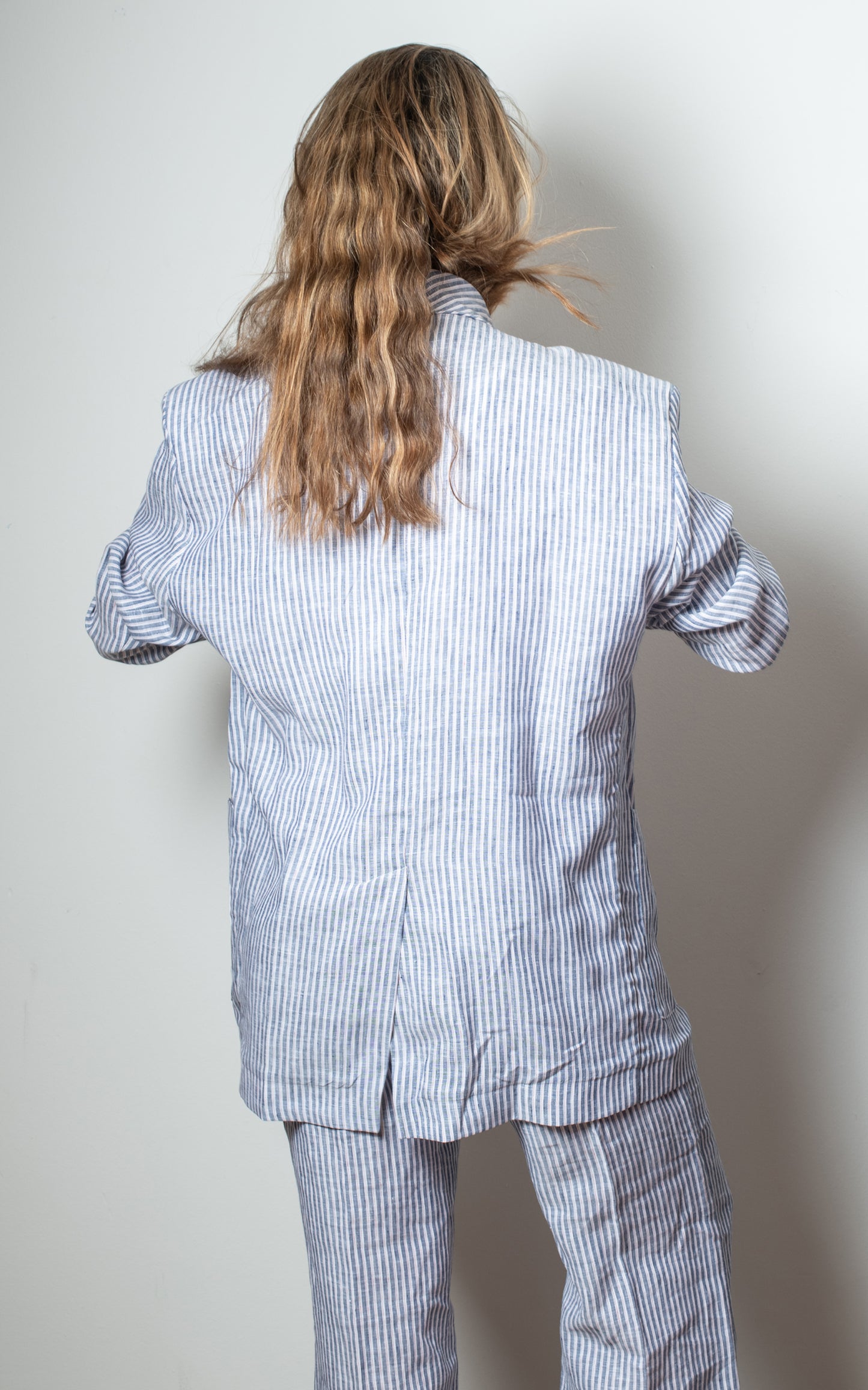 Traje de rayas