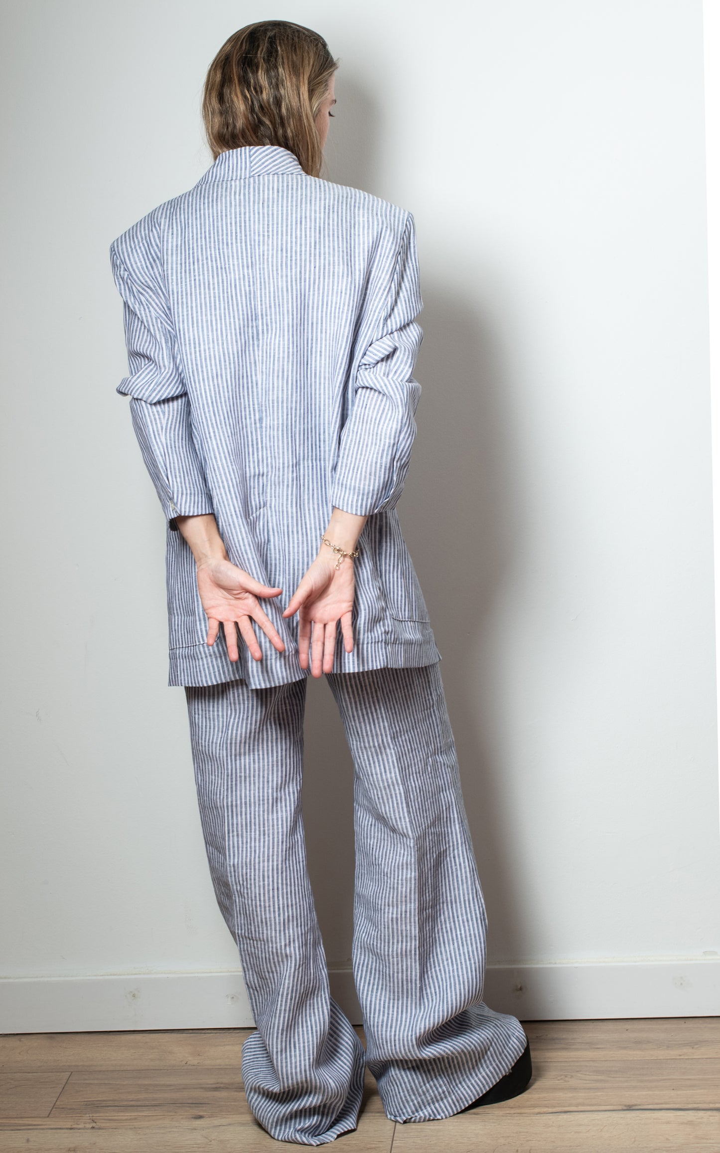 Traje de rayas