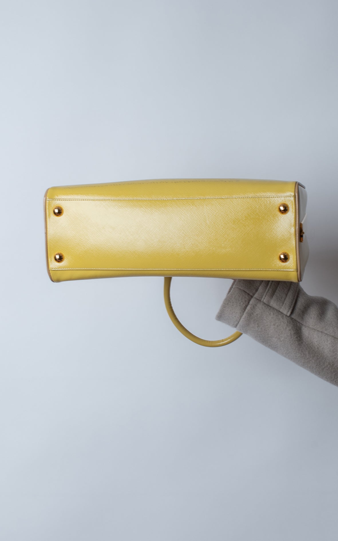 Prada Bolso Pyramid Saffiano Amarillo