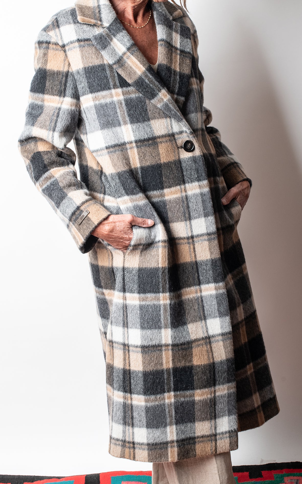 Abrigo de alpaca de cuadros