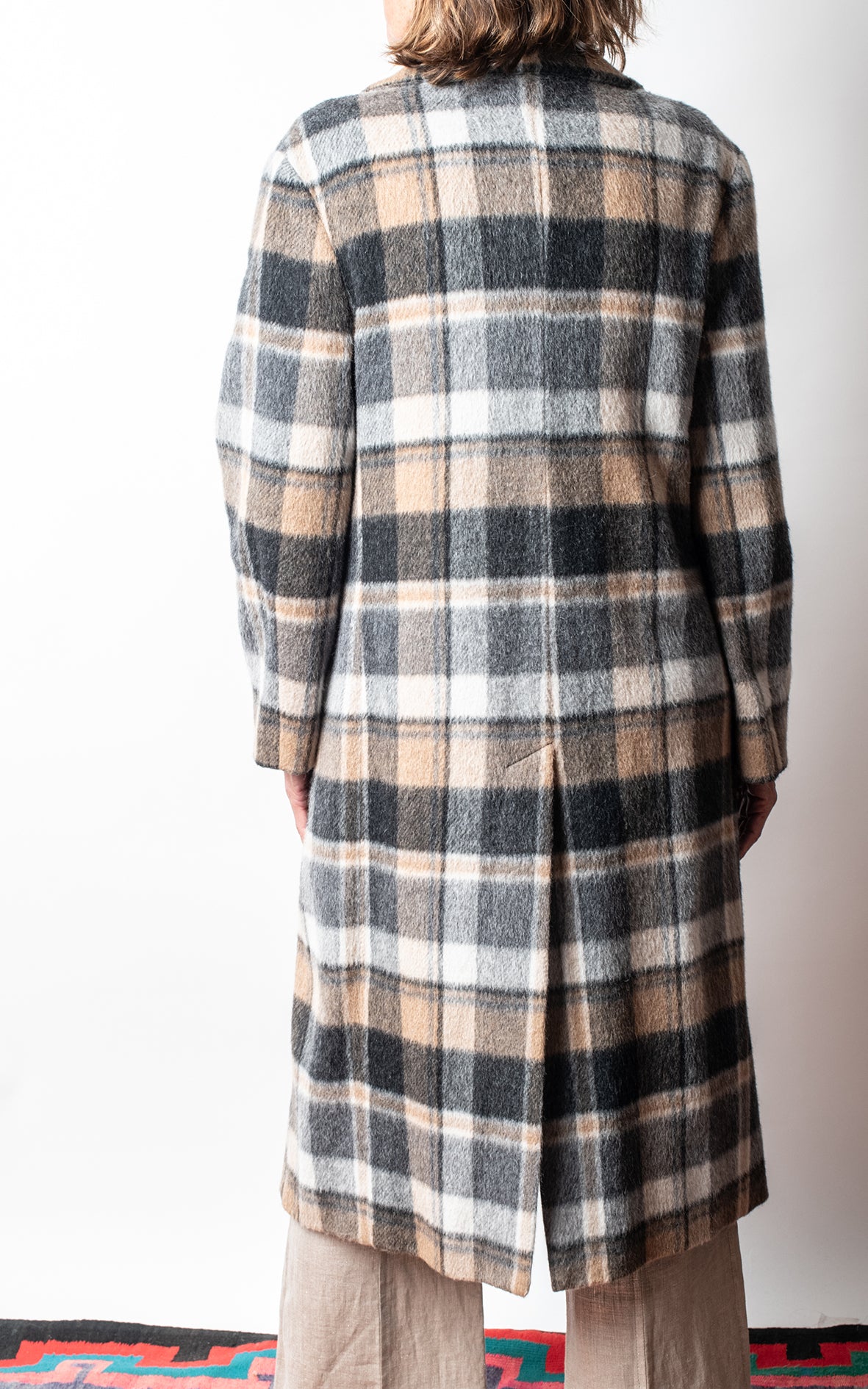 Abrigo de alpaca de cuadros