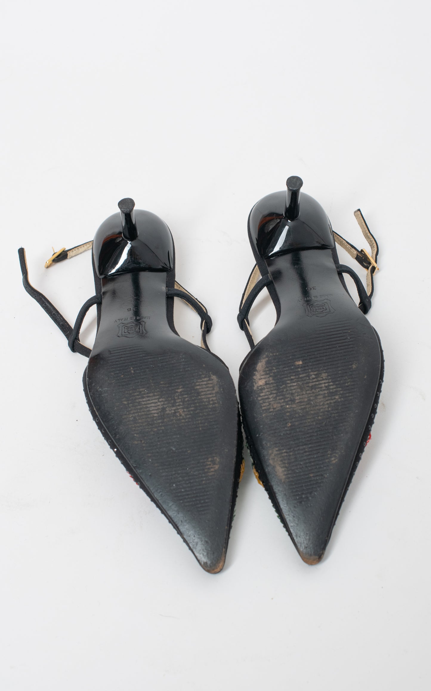 Mules negras abalorios
