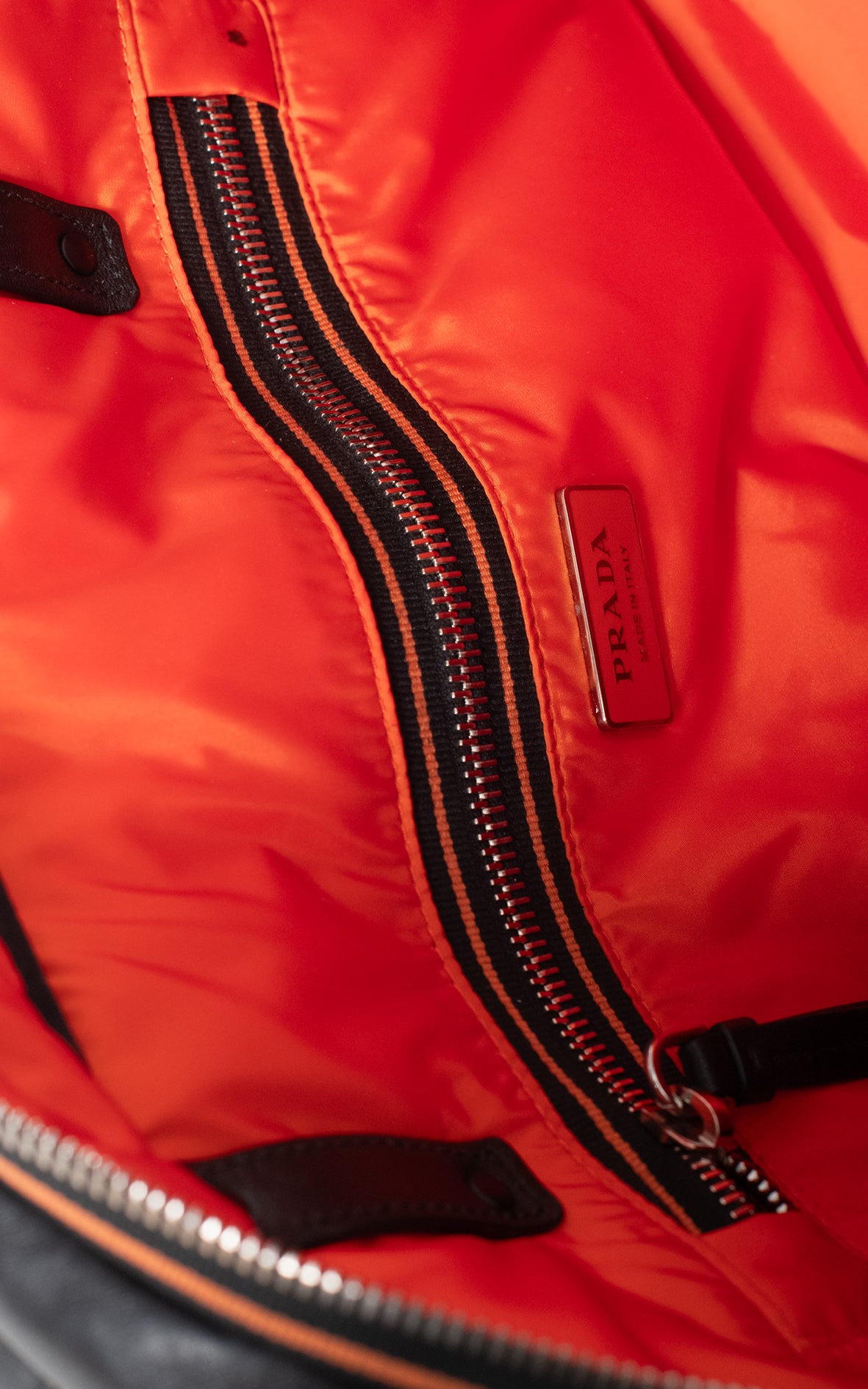 Bolso negro acolchado de piel de cordero