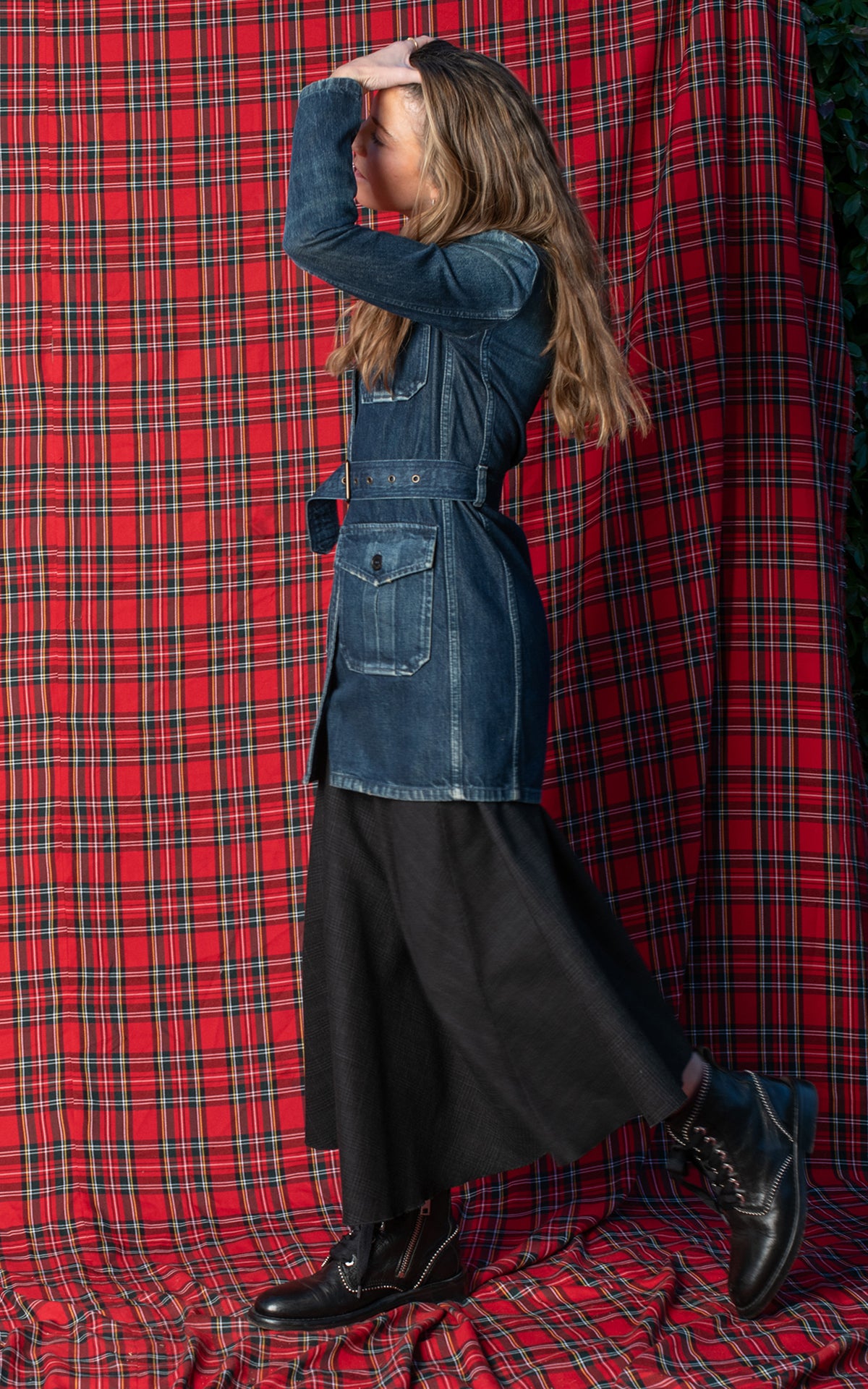 Falda de capa de cuadros gris