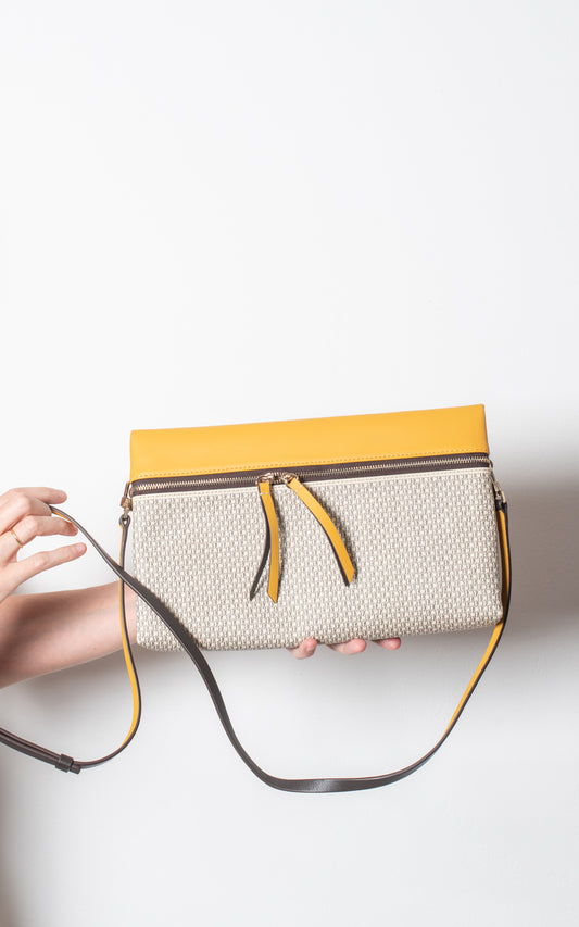 Bolso cluch con asa