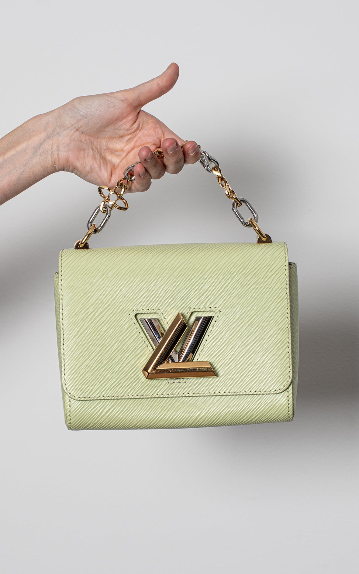 Bolso flower chain twist