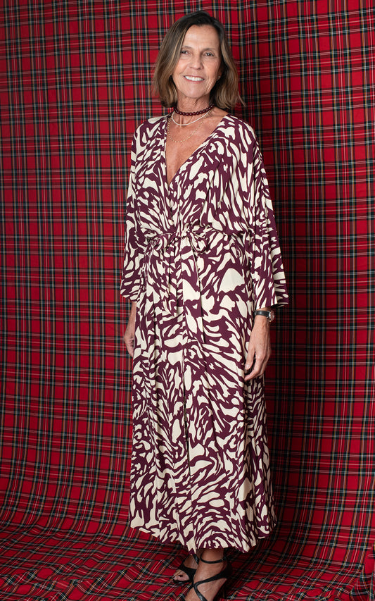 Vestido blanco y fresa