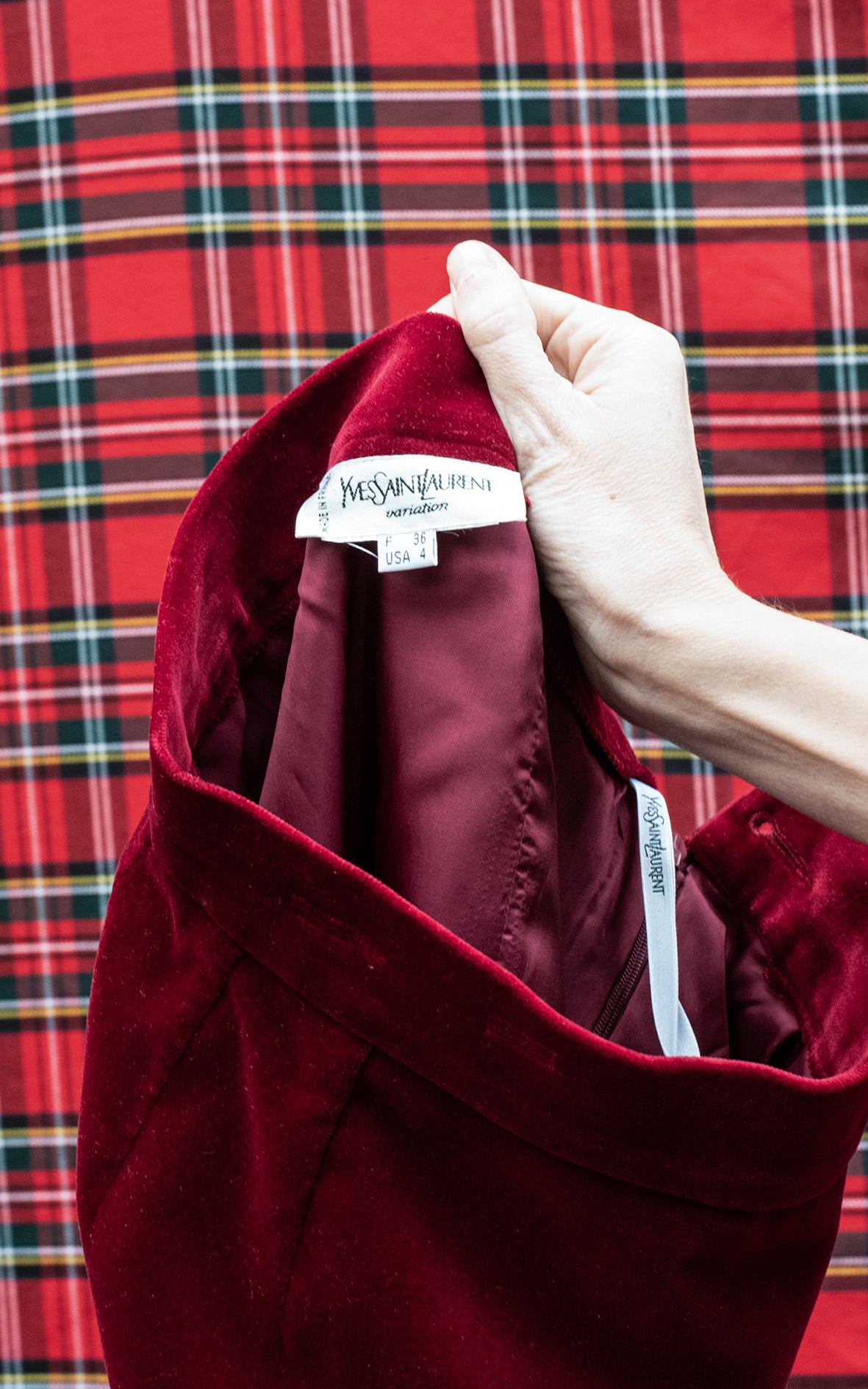 Blazer terciopelo burdeos