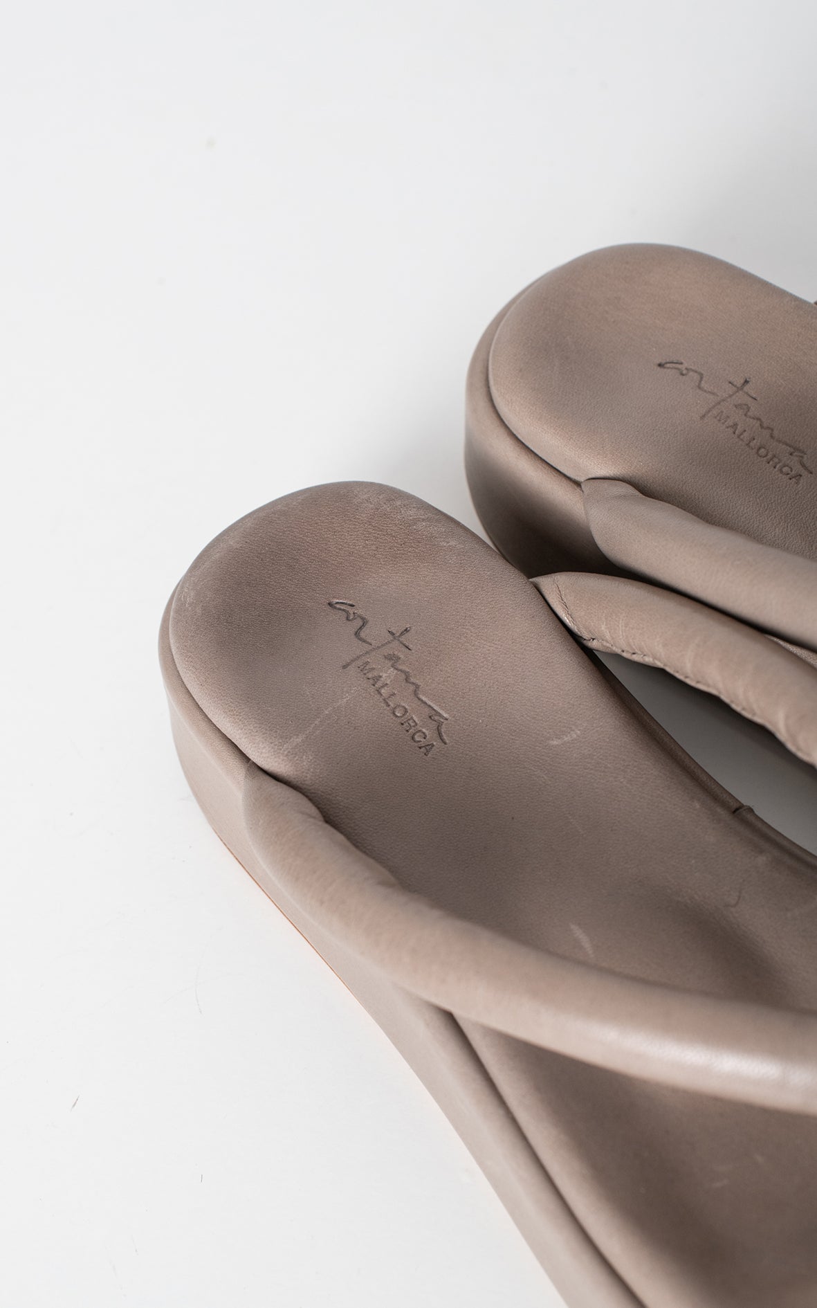 Chanclas beige
