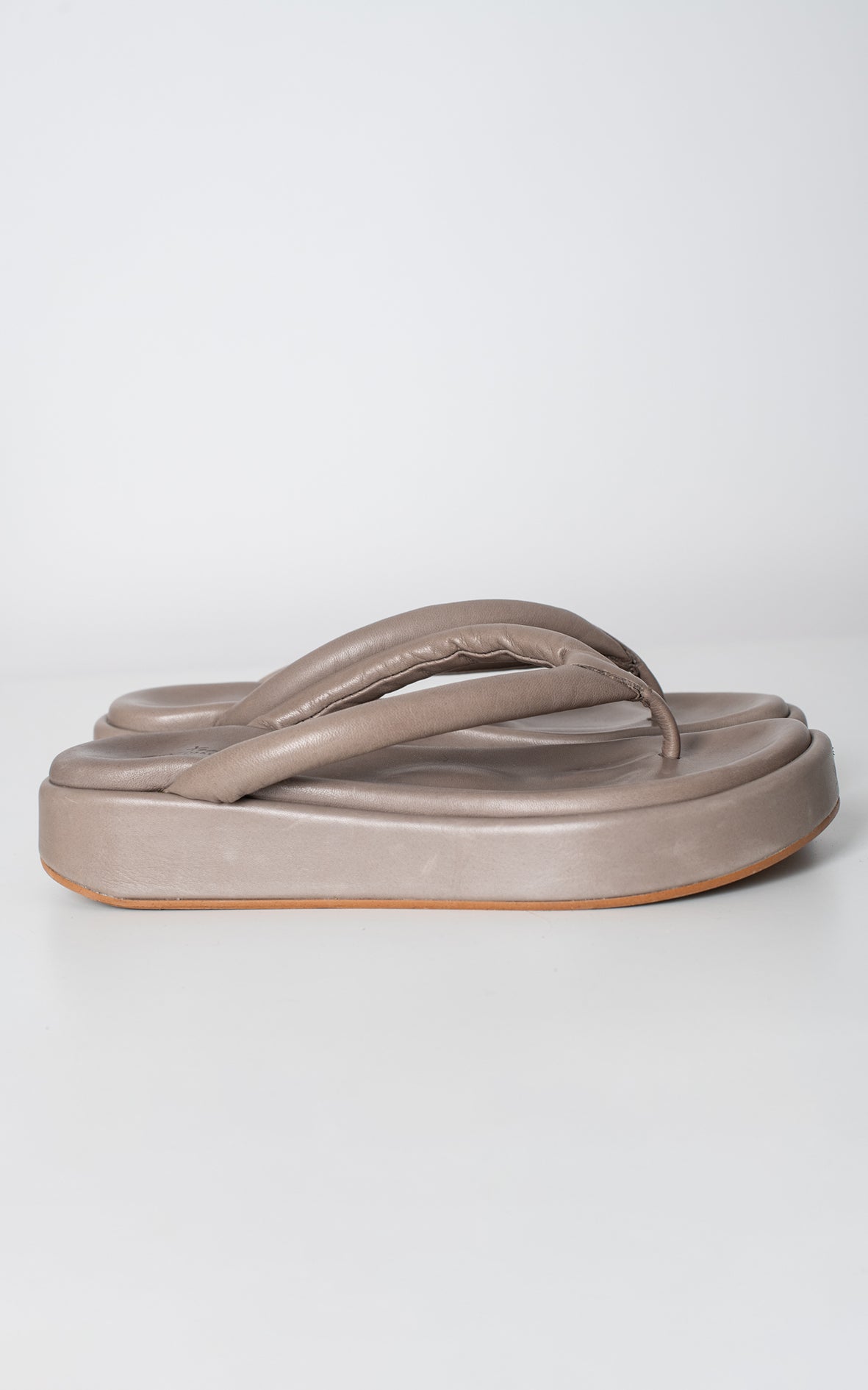 Chanclas beige